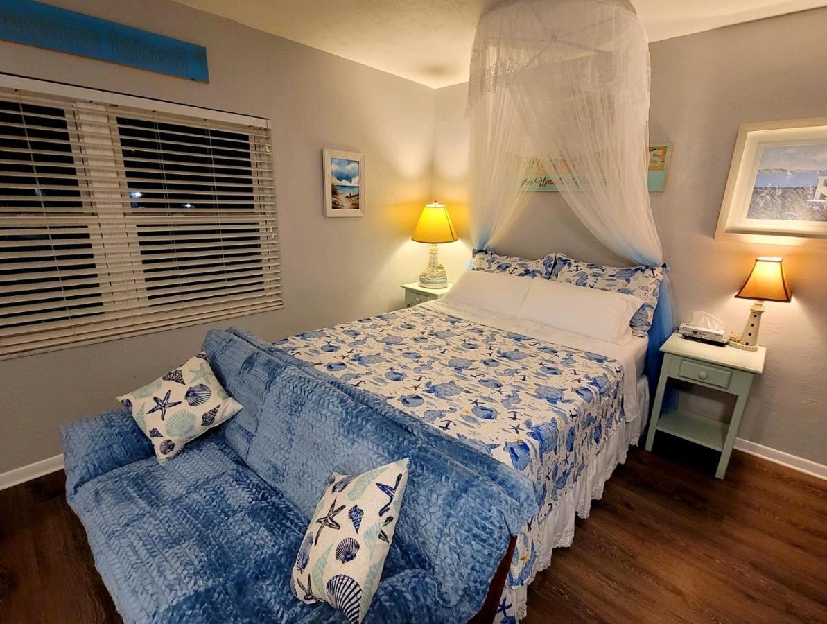 Searenity, Waterside In The Heart Of Treasure Island, Walk To St. Pete Beach