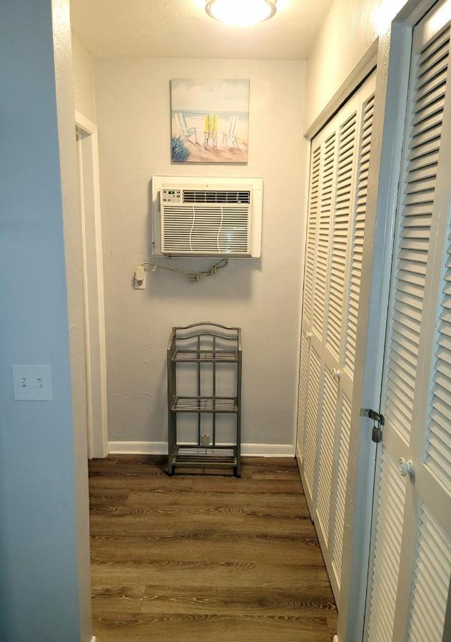 Aparthotel Searenity, Waterside In The Heart Of Treasure Island, Walk To St. Pete Beach