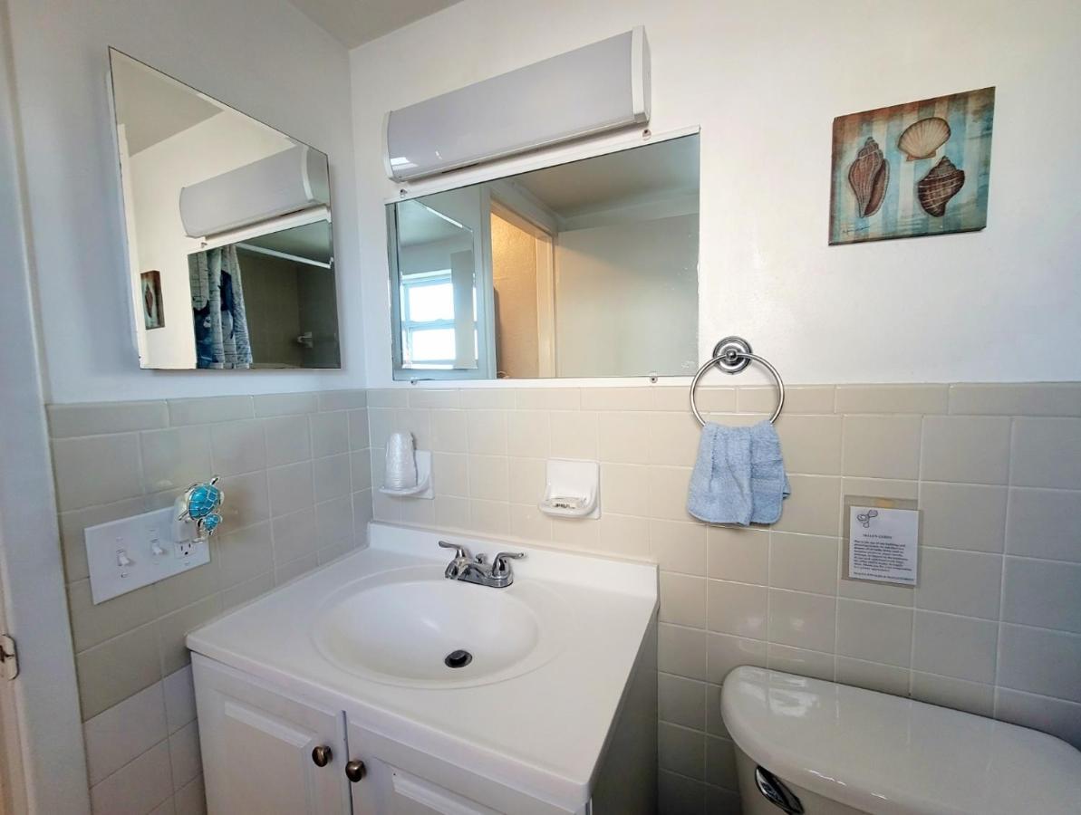Aparthotel Searenity, Waterside In The Heart Of Treasure Island, Walk To