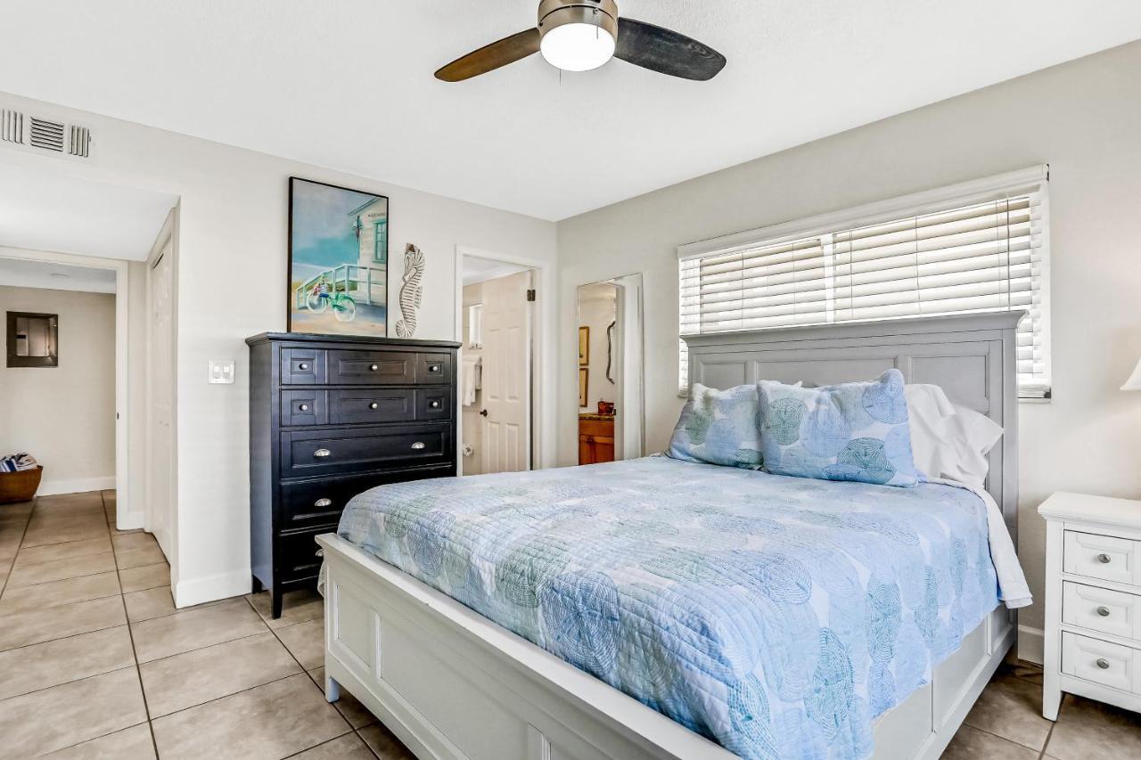 Apartment Waves Unit 2