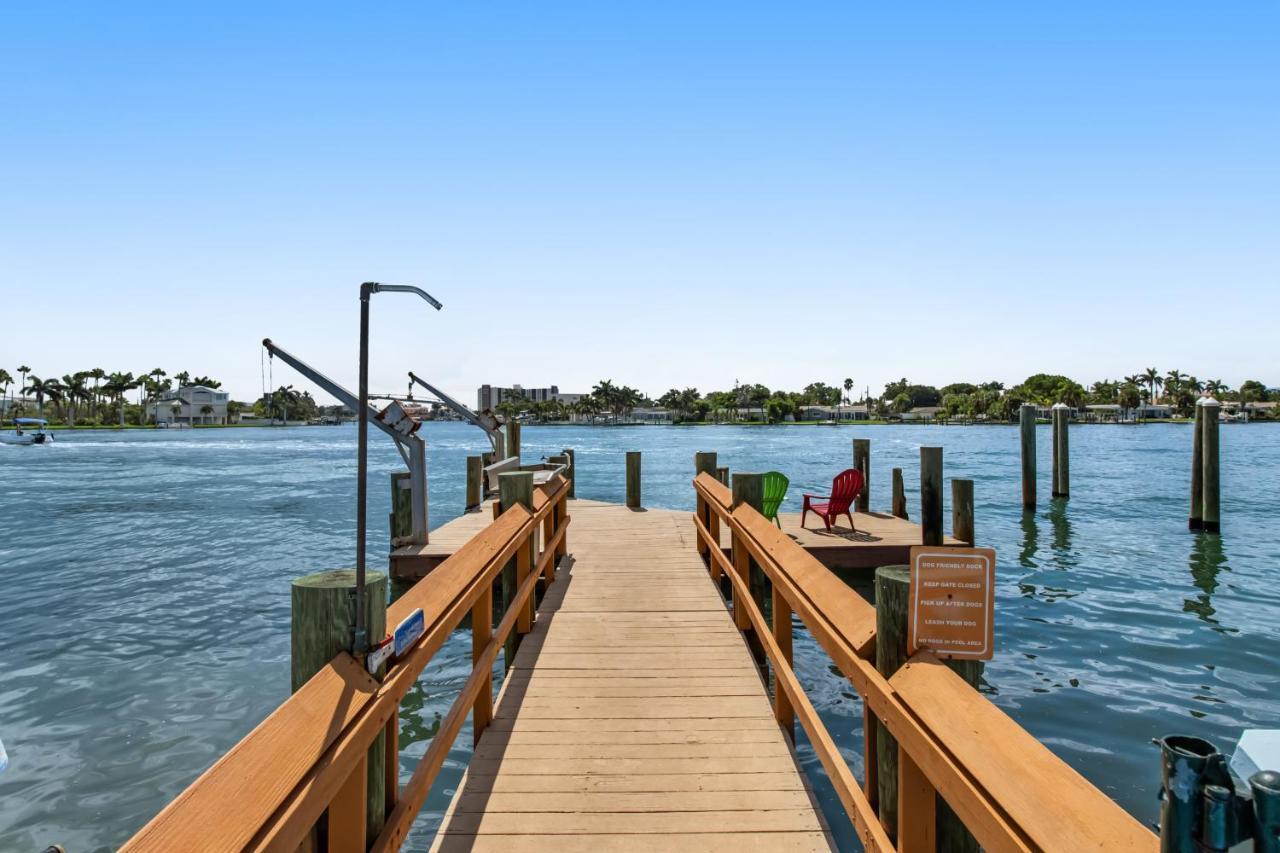 Dolphin Court #7 * St. Pete Beach