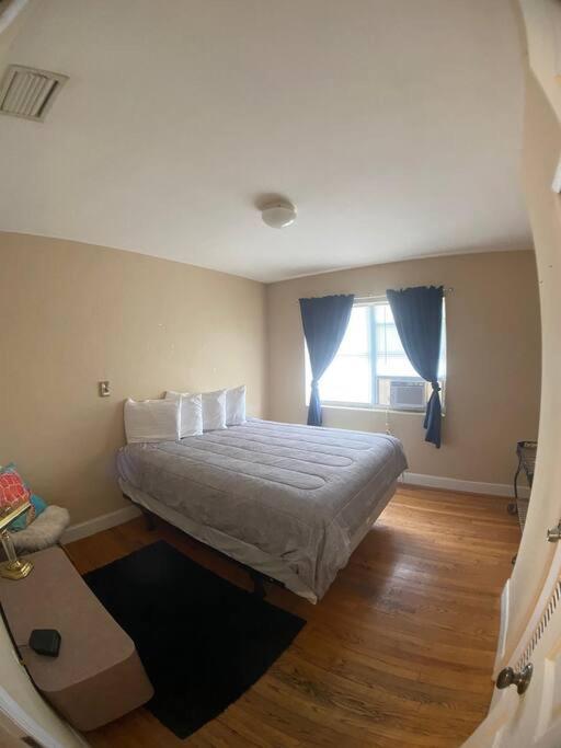 Private One-bedroom 8 -directly Across From