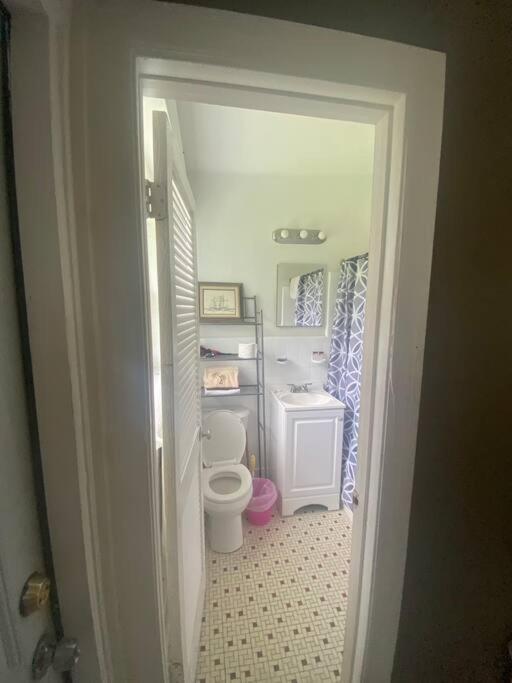 Private Large 19-directly Across From Apartment *