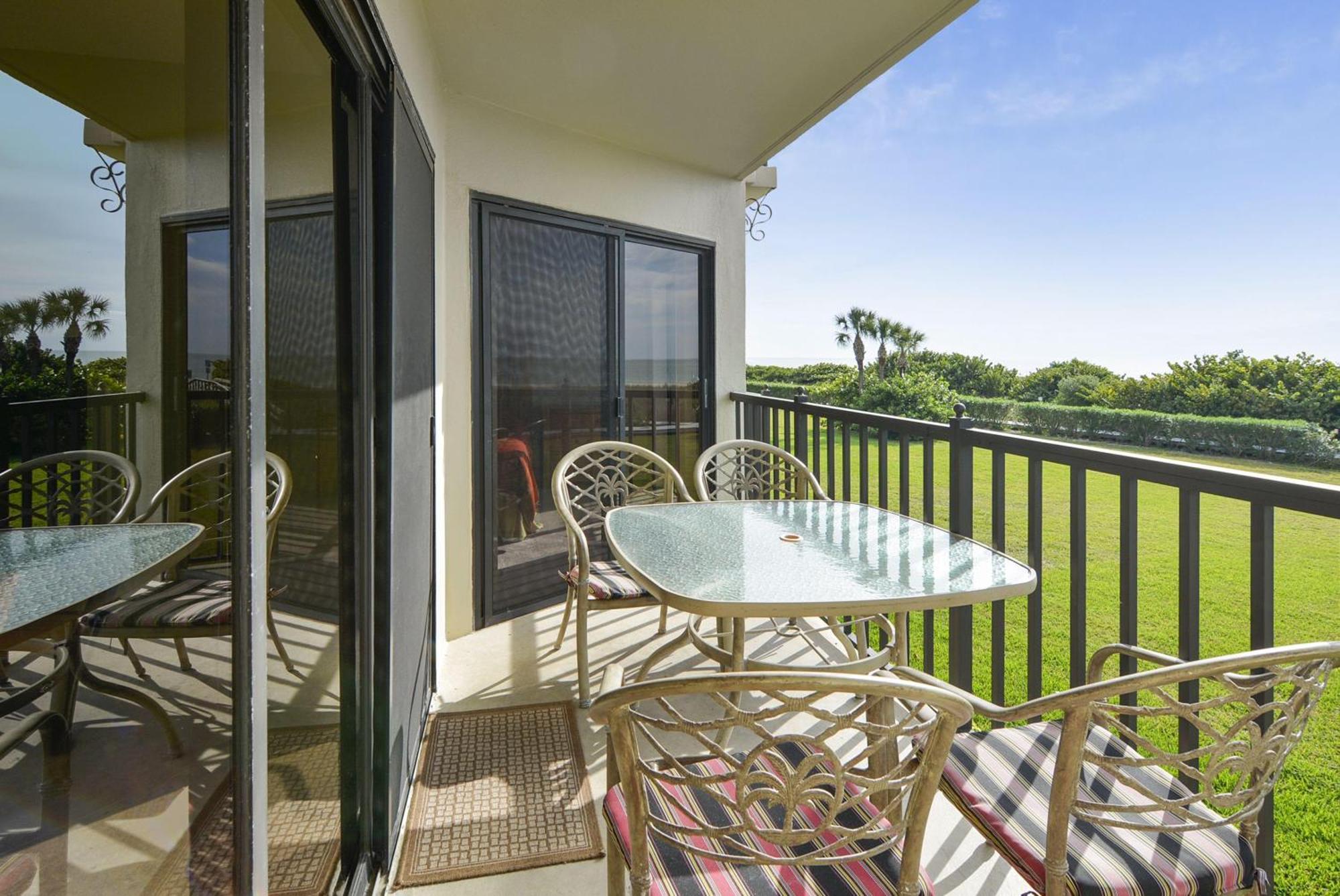 Land's End 9-204 Front Holiday home