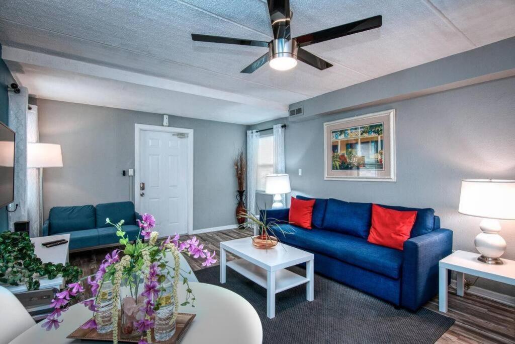 Apartment Sunset At Madeira Beach! Pet Friendly Getaway!- 1 St. Pete Beach