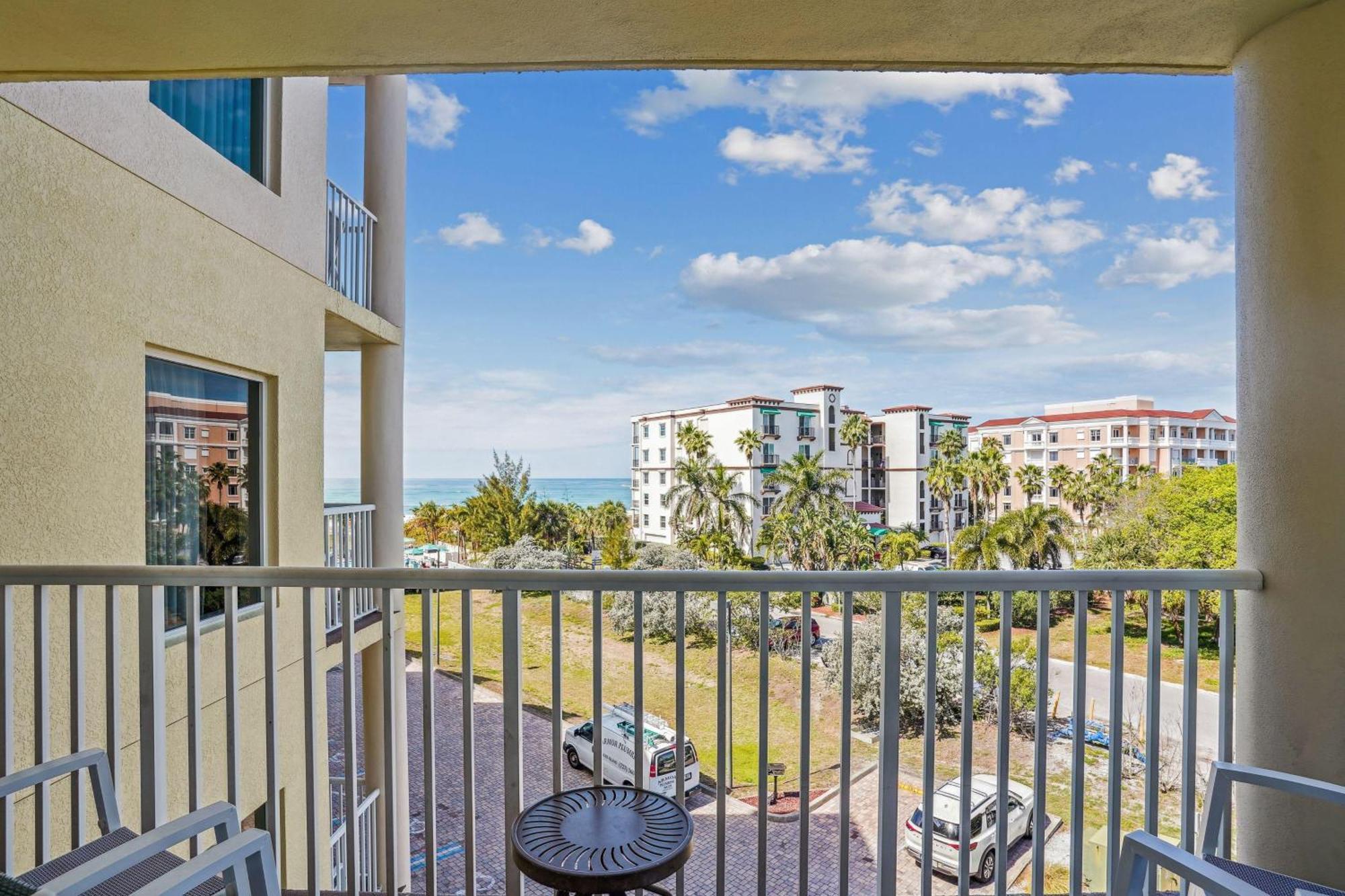 Holiday home Sunset Vistas 404n St. Pete Beach