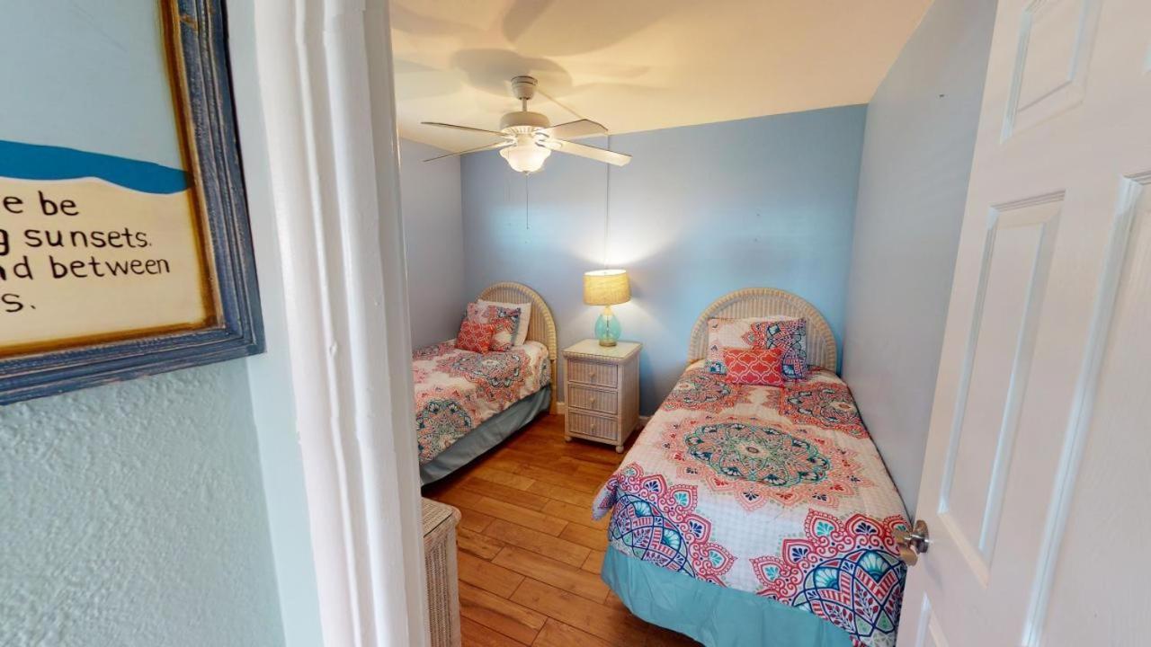 Holiday home 121 Surf Song St. Pete Beach