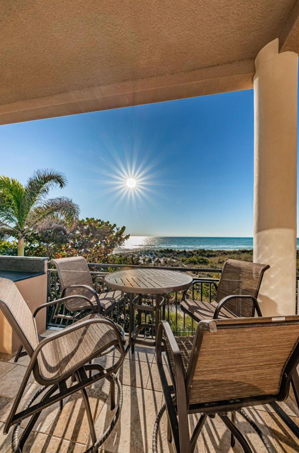 Sunset Palace * St. Pete Beach