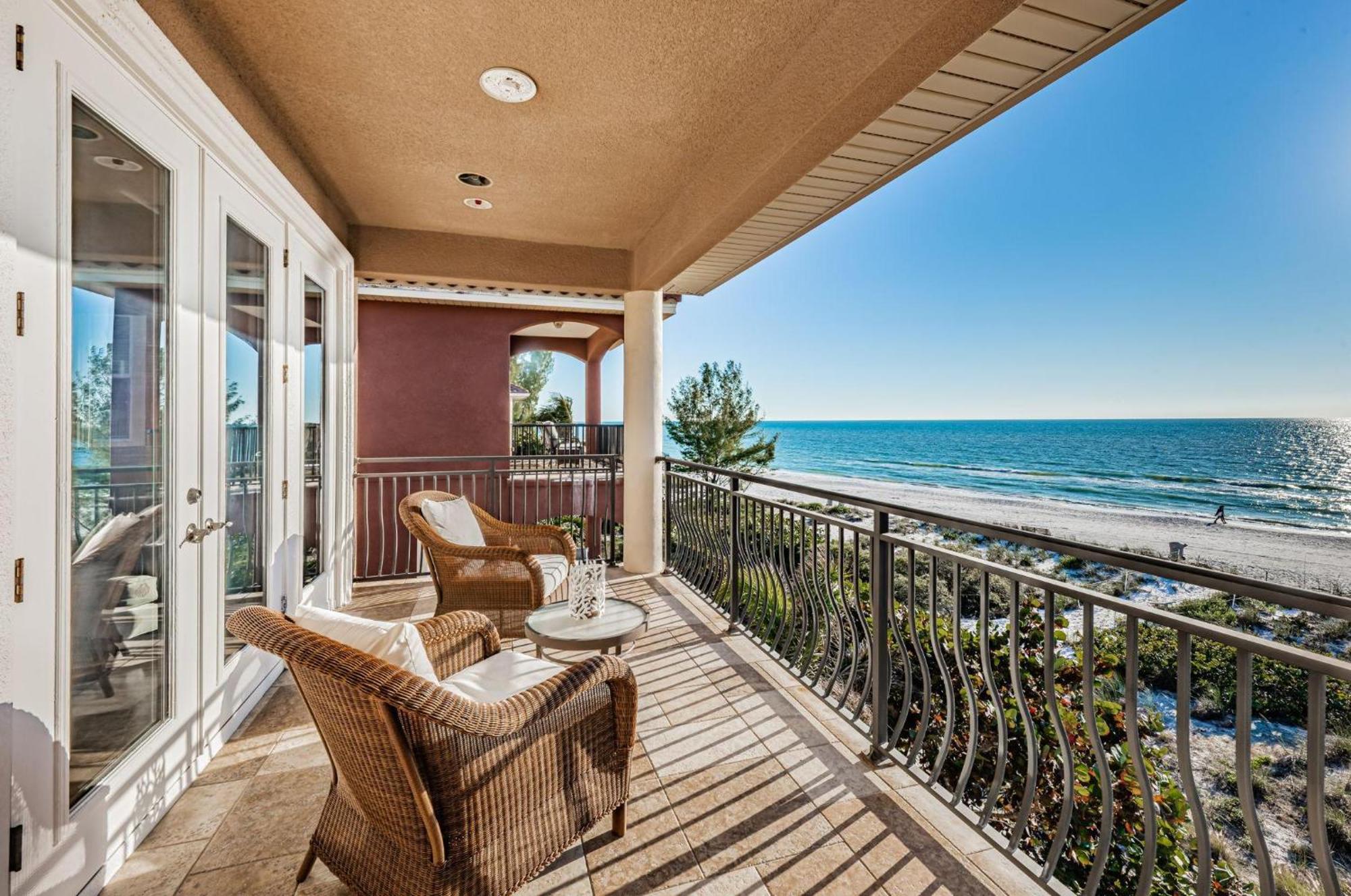 Sunset Palace St. Pete Beach
