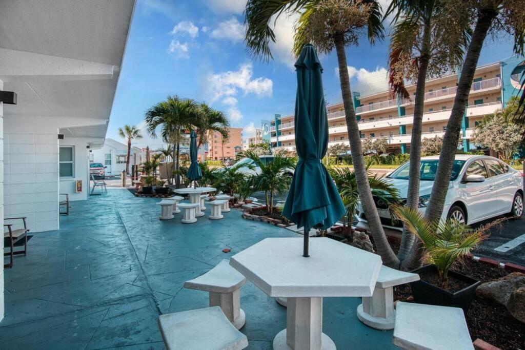 Sunset At Madeira Beach! Pet Friendly Getaway!- 1 Apartment *