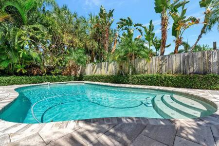 Holiday home Maritana House Heated Pool & Private Dock