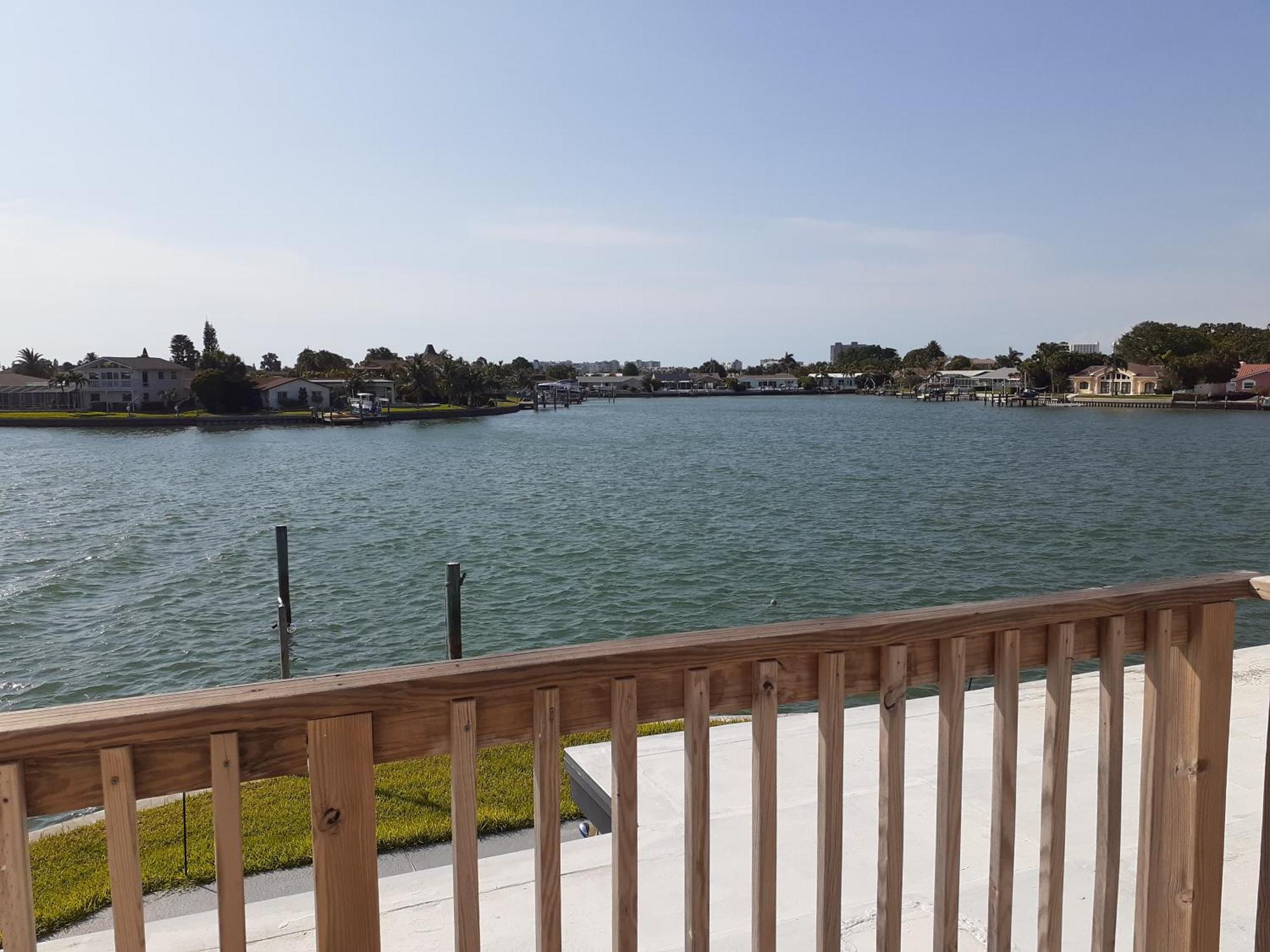 Guest house Beautiful St Pete Beach, Fl 2nd Floor 2br Unit