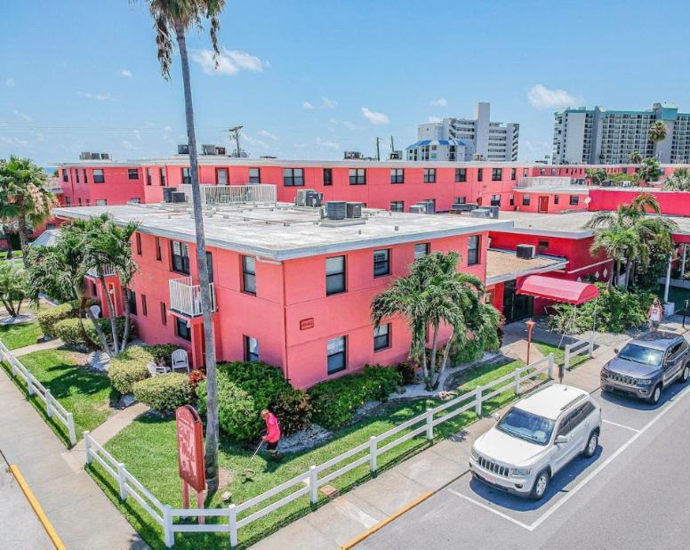 Ocean View Balcony With Heated Pool St. Pete Beach
