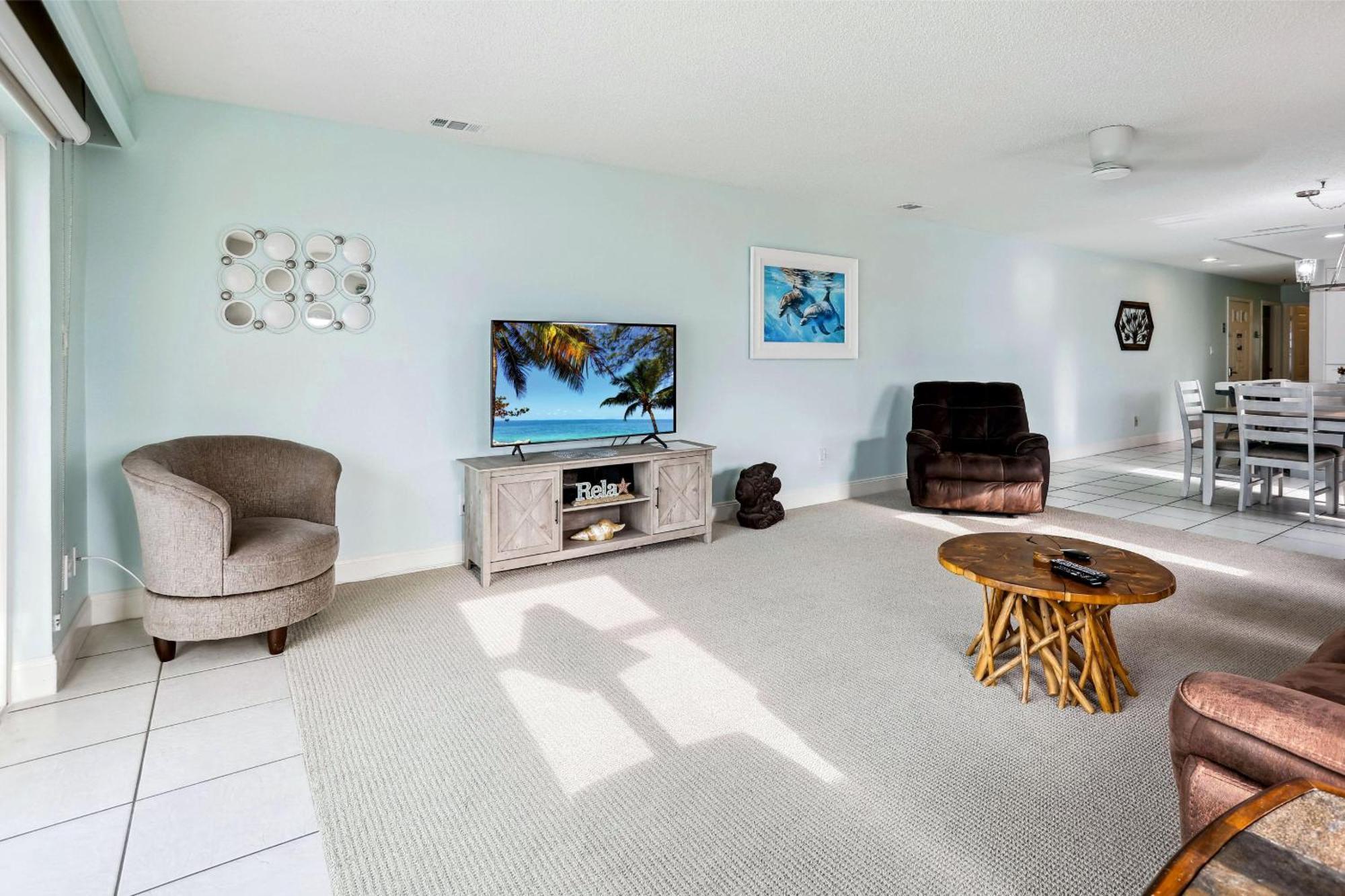 Sea Breeze 401 Holiday home *