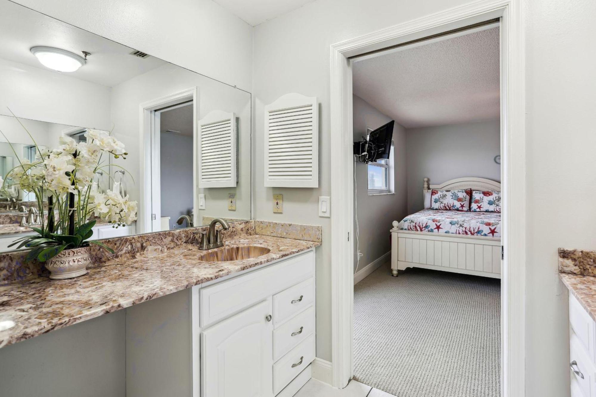 Sea Breeze 401 Holiday home *