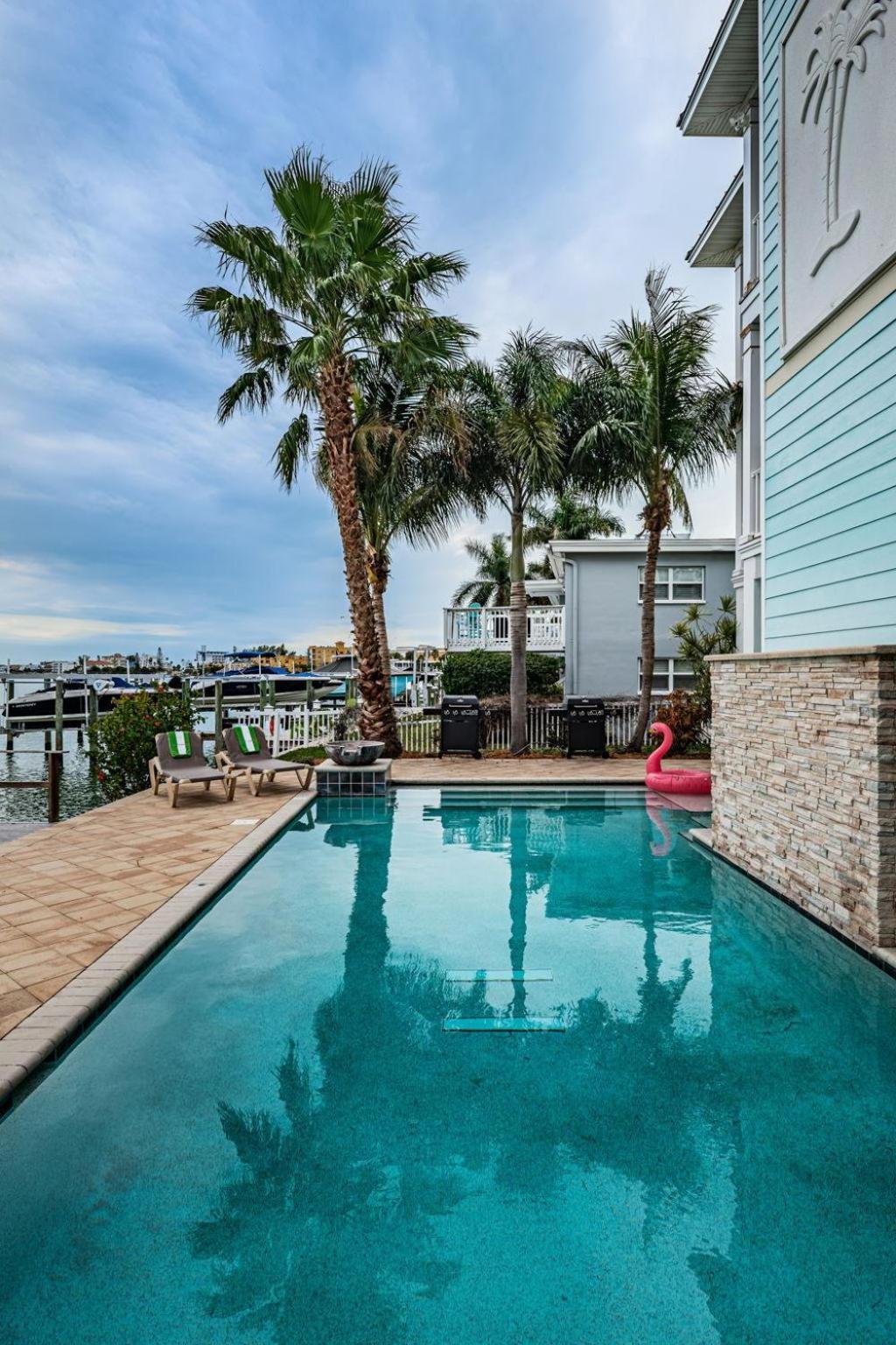 Treasure Trove Black Pearl Holiday home