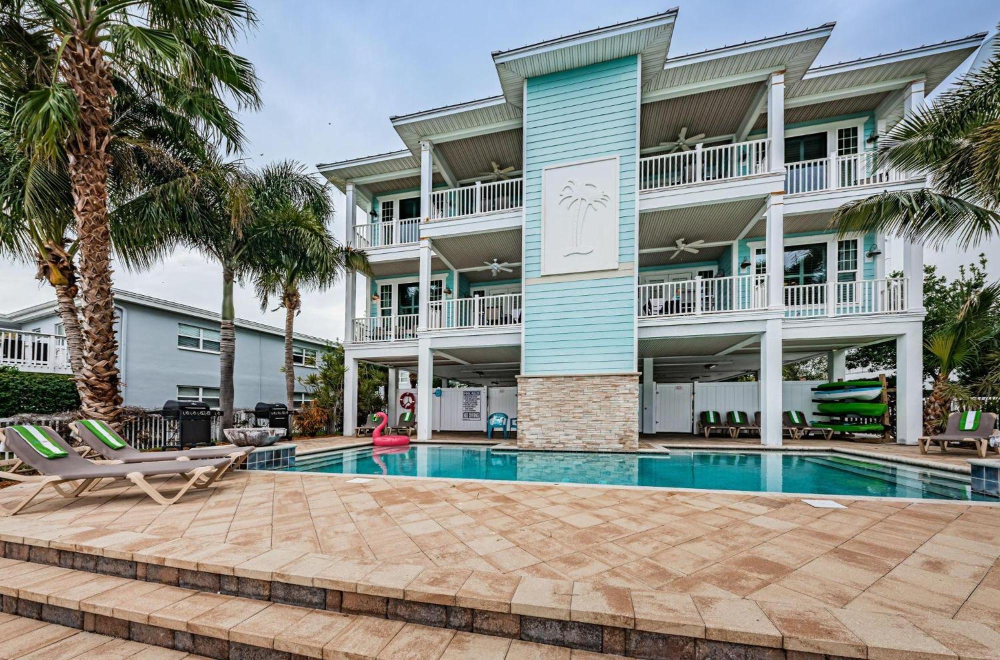 Treasure Trove Black Pearl * St. Pete Beach