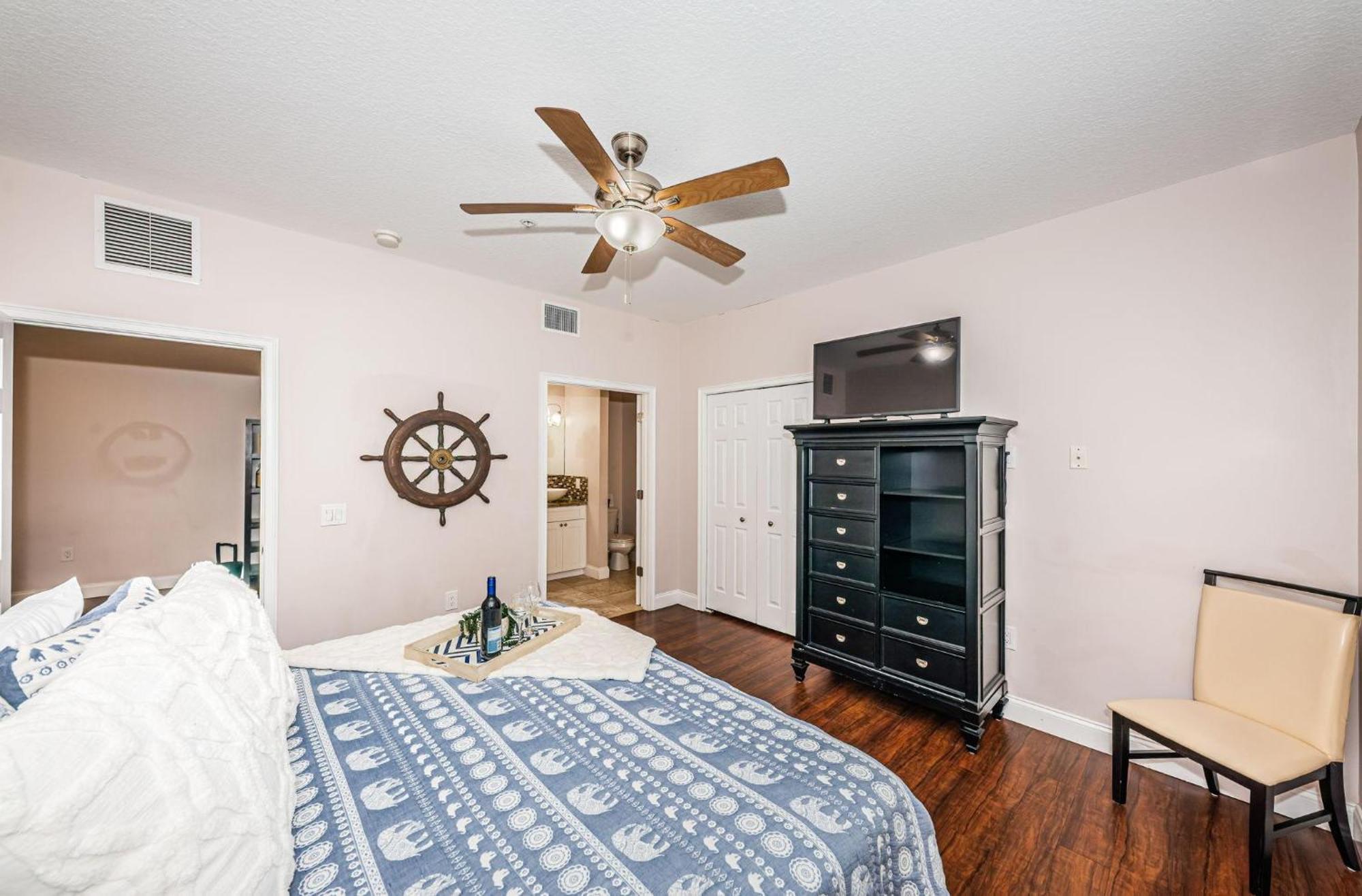 Treasure Trove Flying Dutchman Holiday home St. Pete Beach