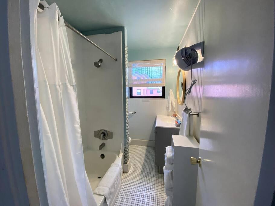 Apartment Ocean View Balcony With Heated Pool *