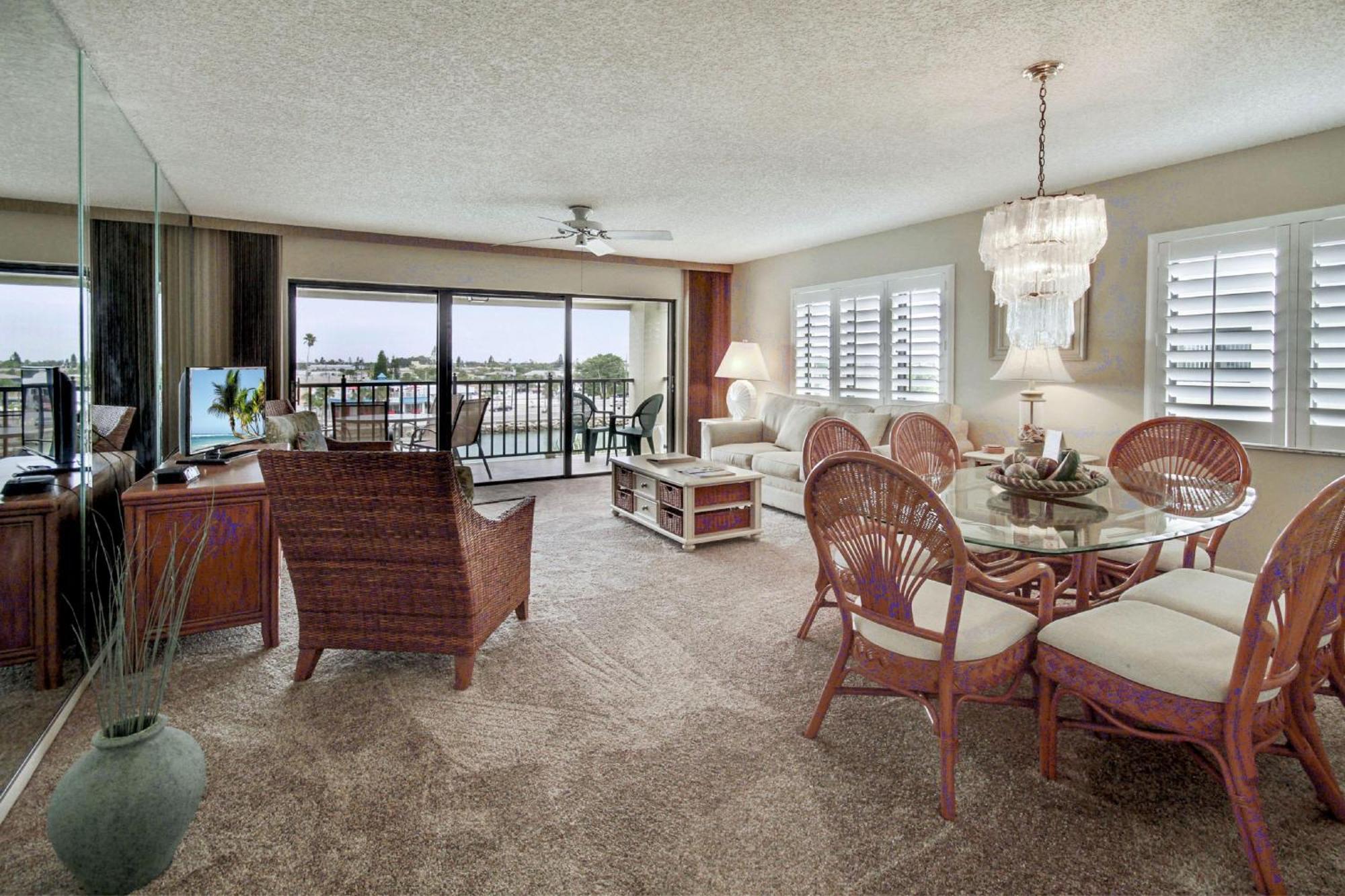 Holiday home Land's End 3-406 Bay Front St. Pete Beach