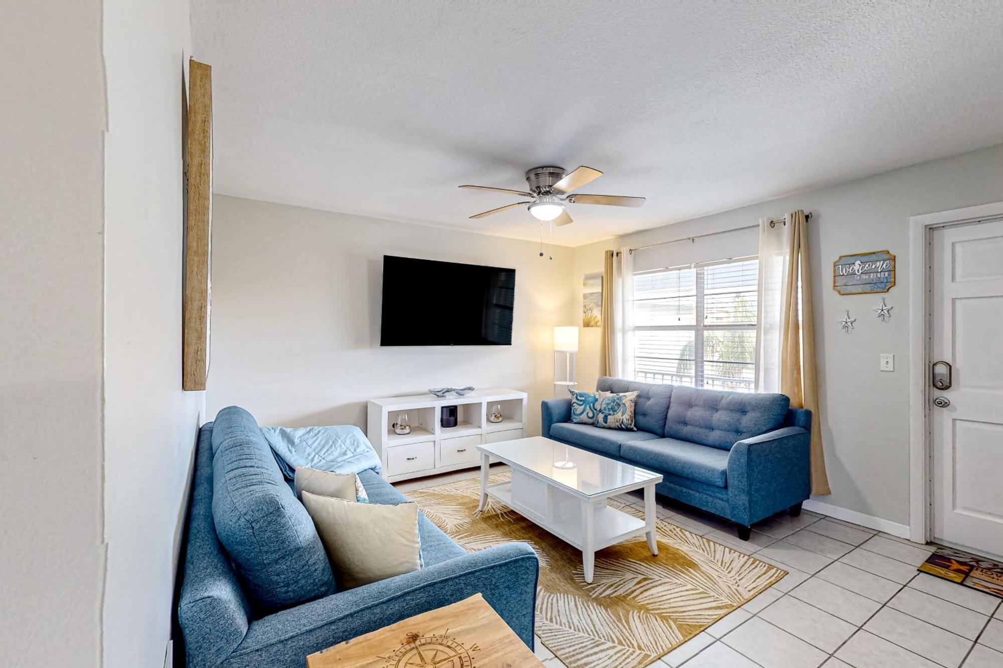 Coastal Vibes Apartment *