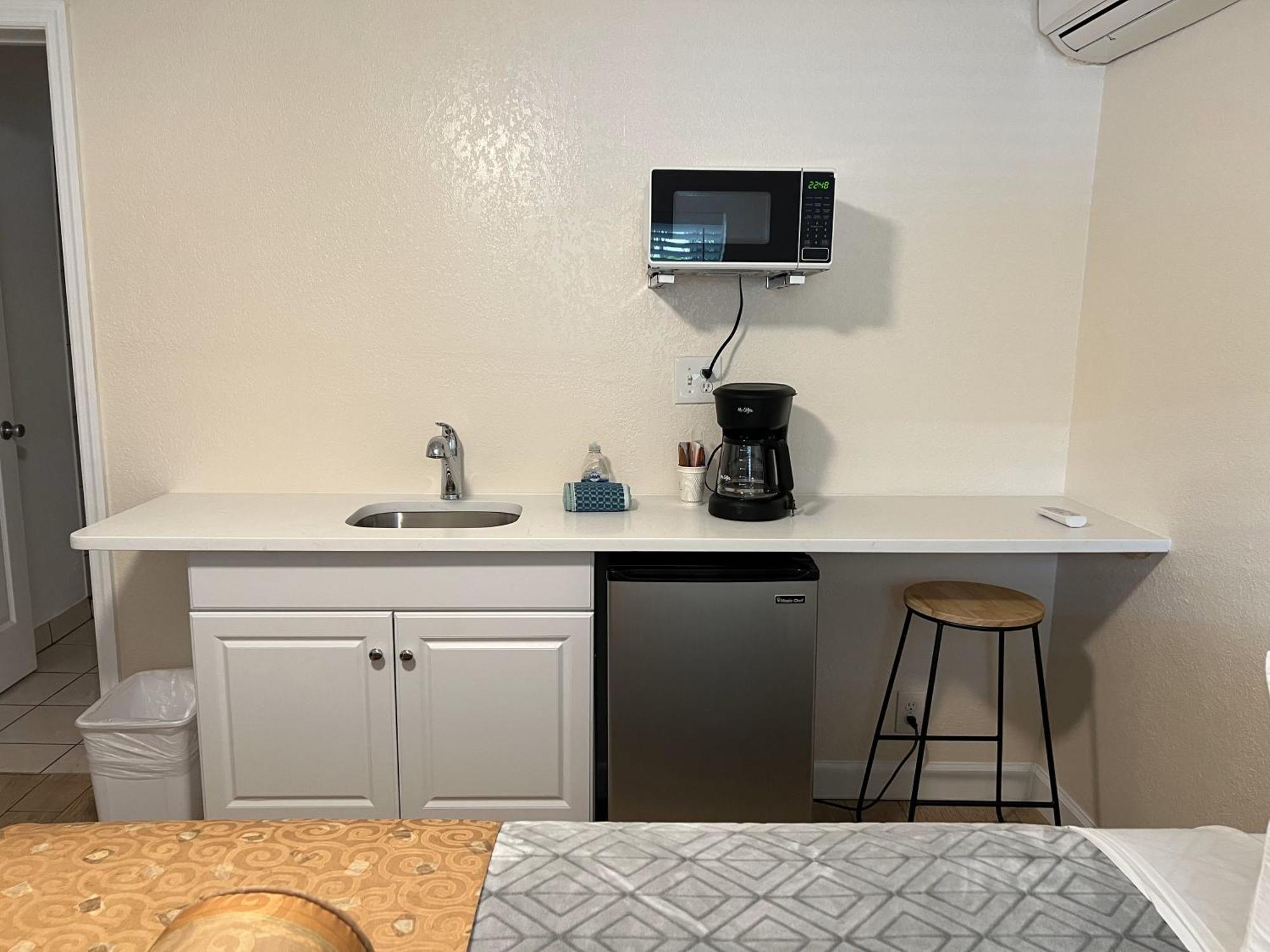 Beachside 2* St. Pete Beach