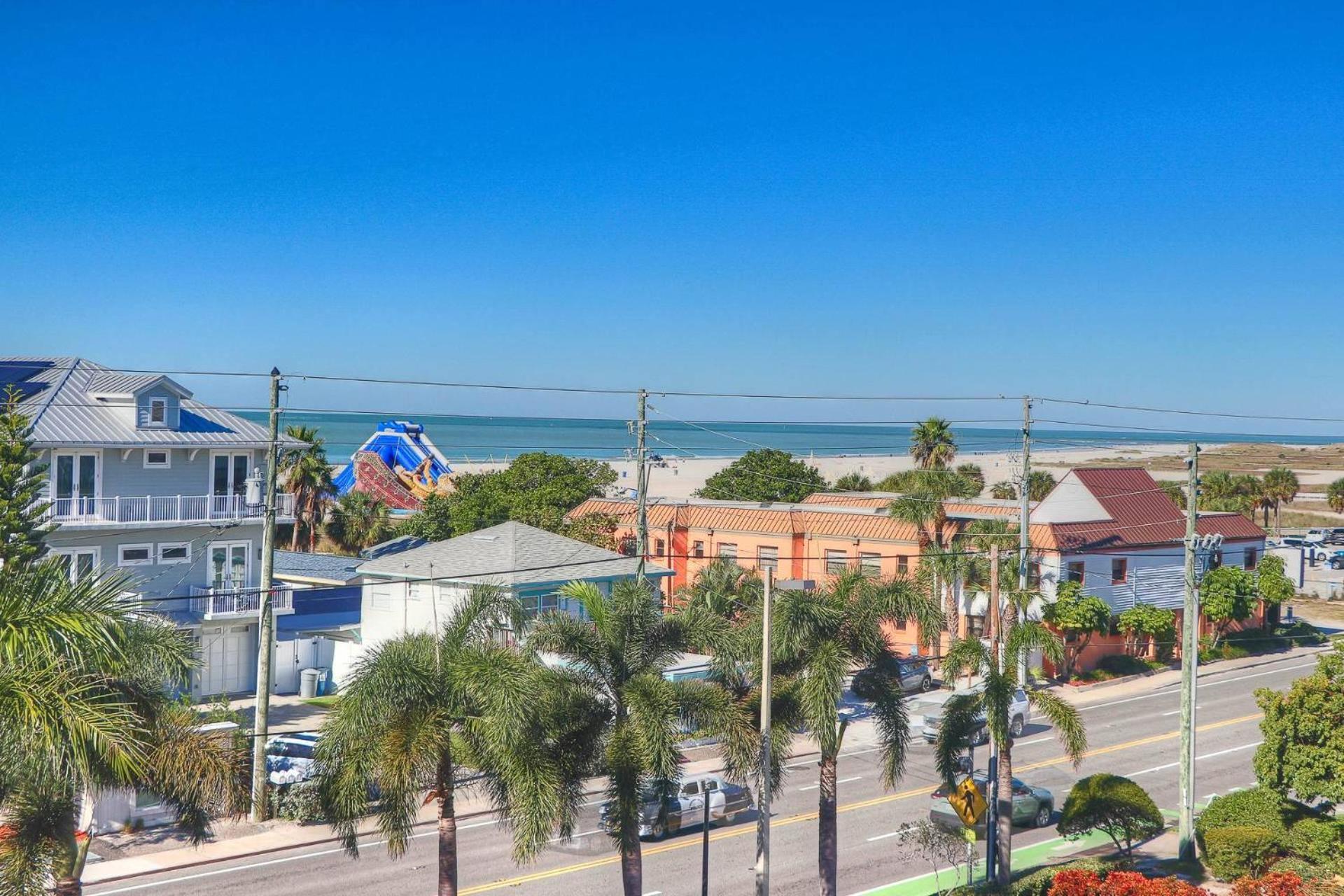 303 Palms Of Treasure Island Holiday home St. Pete Beach