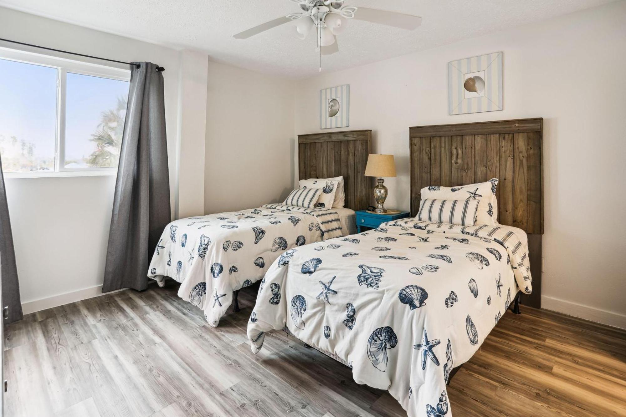 Holiday home Land's End 1-208 Bay Front - Premier St. Pete Beach