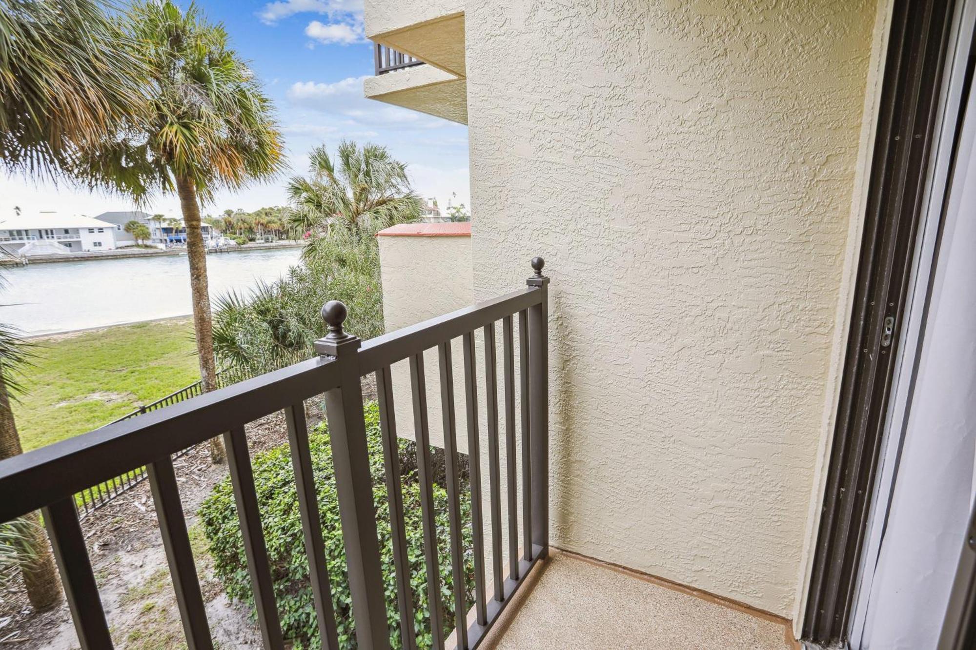 Land's End 1-208 Bay Front - Premier * St. Pete Beach