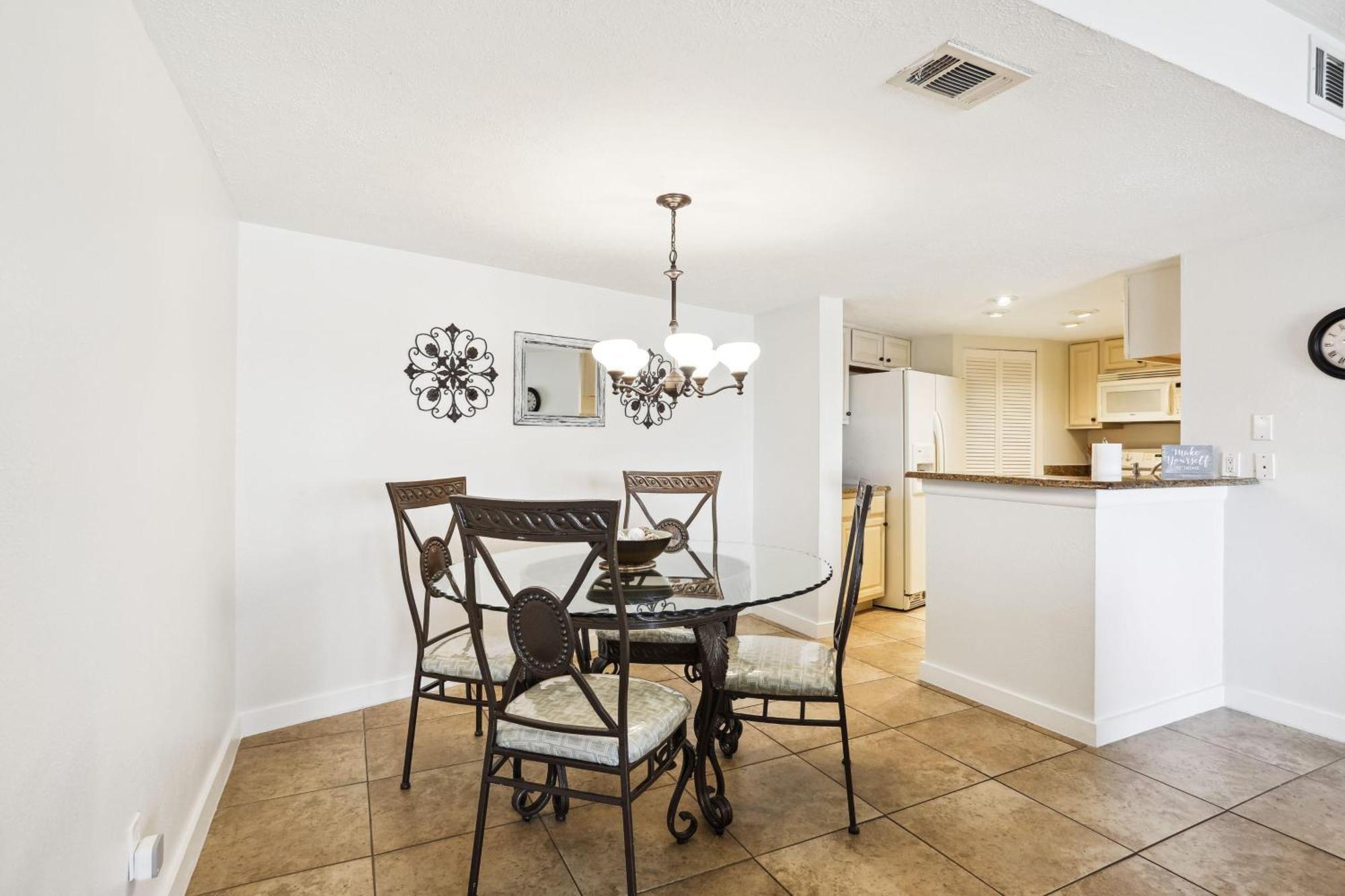 Land's End 1-208 Bay Front - Premier St. Pete Beach