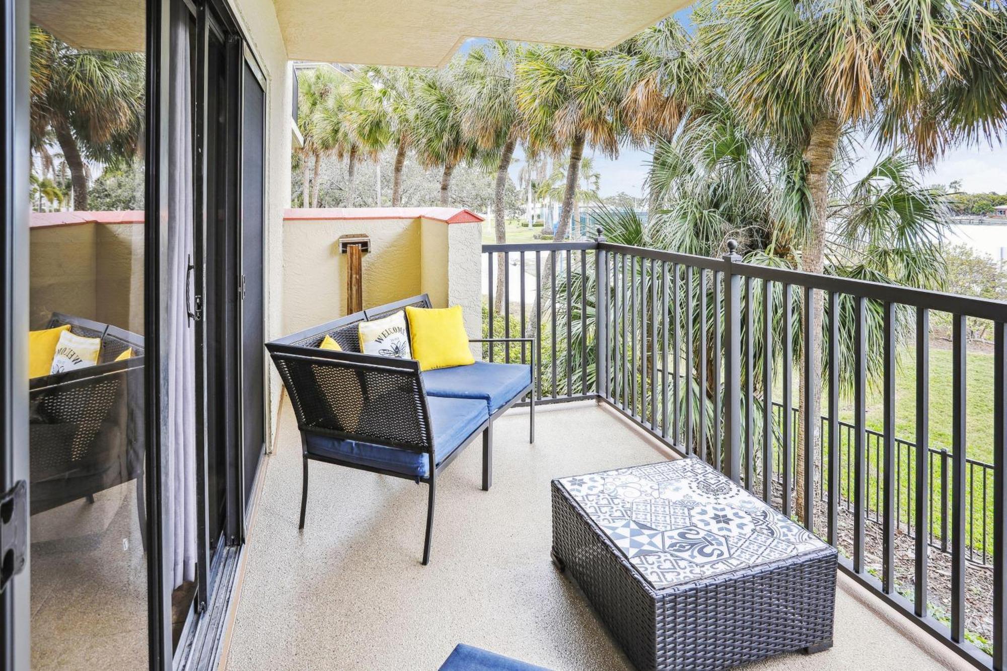 Land's End 1-208 Bay Front - Premier * St. Pete Beach