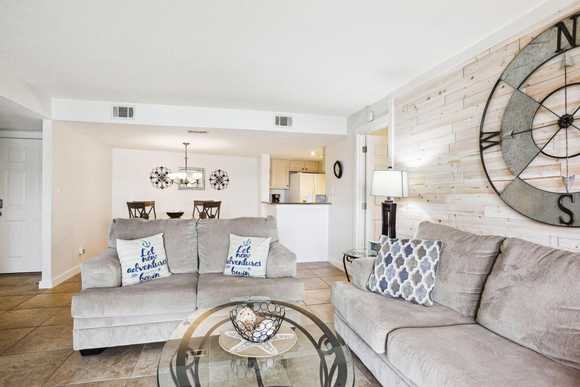Land's End 1-208 Bay Front - Premier * St. Pete Beach