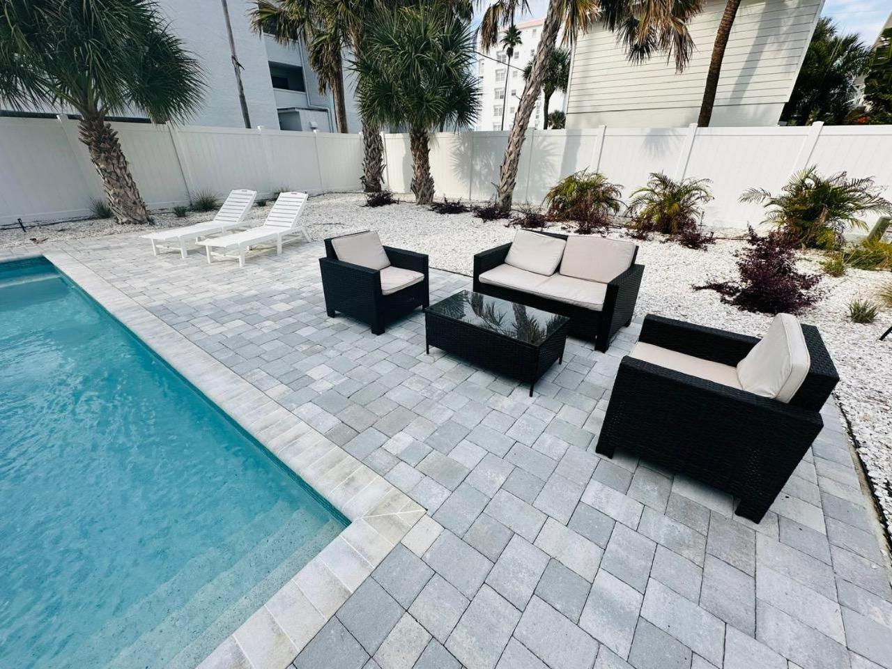 Pass-a-grille St Pete 3-2 Wifi Parking St. Pete Beach