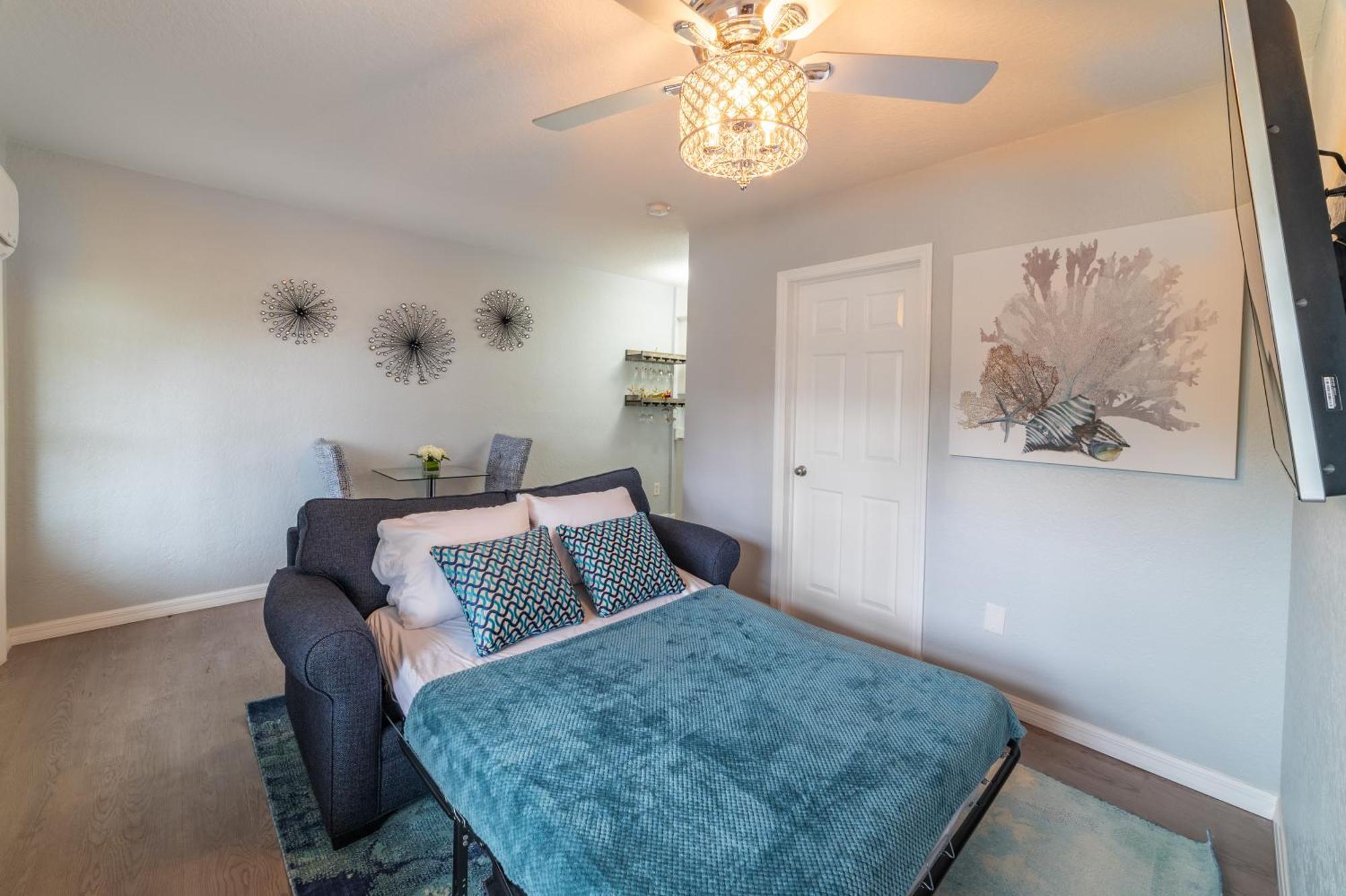 102-tiny Treasure-waterfront With Heated Pool St. Pete Beach