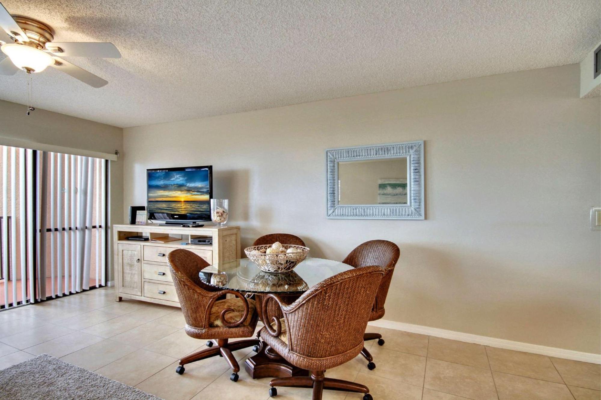 Emerald Isle 101 Holiday home