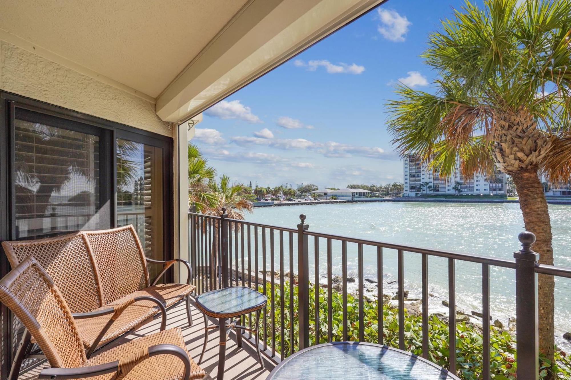 Land's End 5-202 Gulf-bay Front - Premier Holiday home *