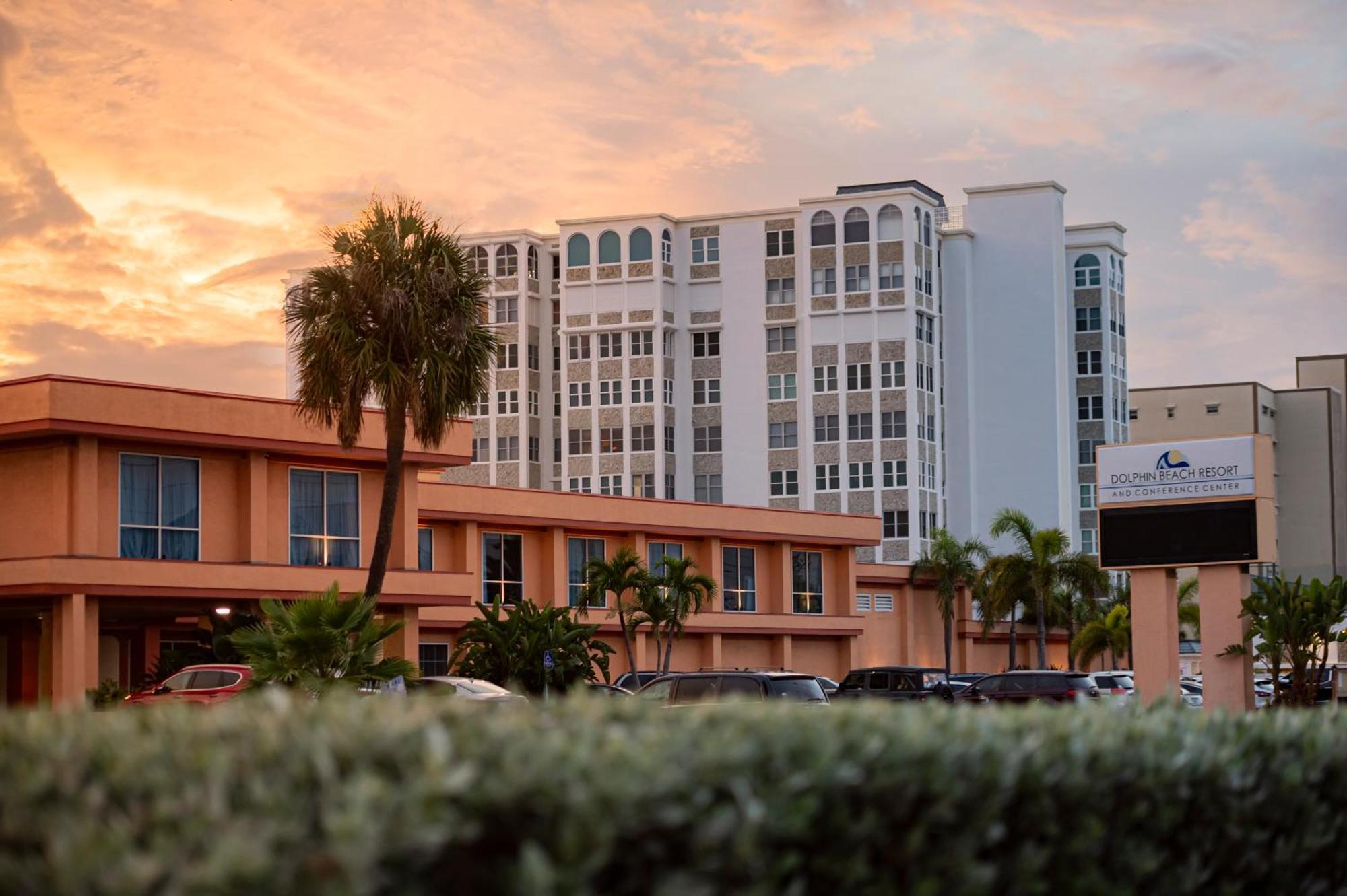 Hotel Dolphin