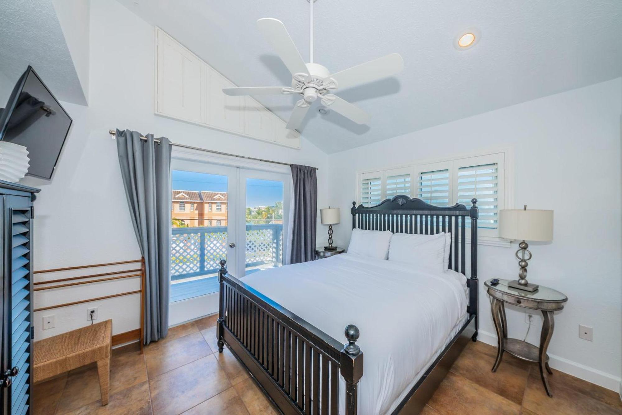 Turtleback House St. Pete Beach