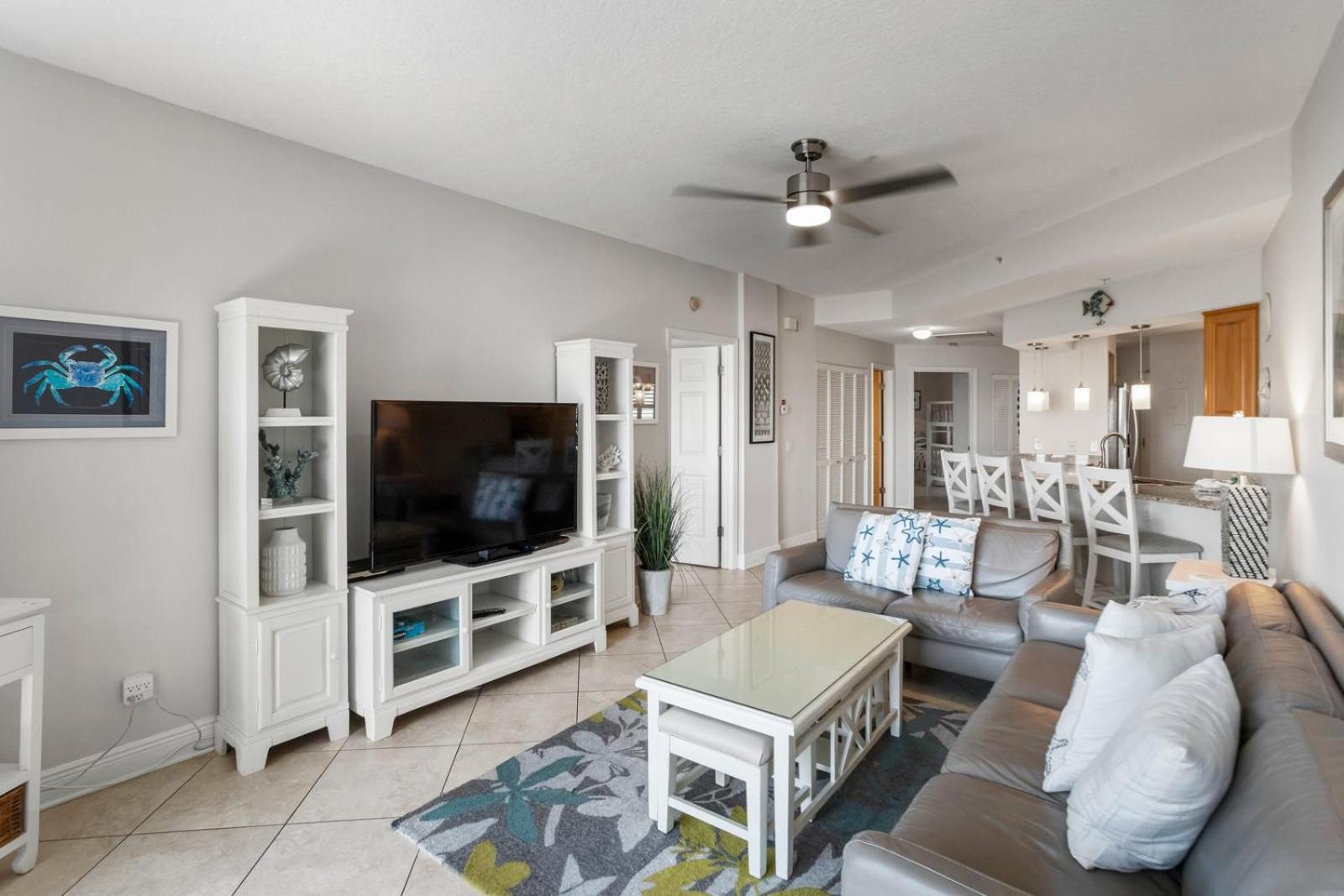 203 Crimson Holiday home *