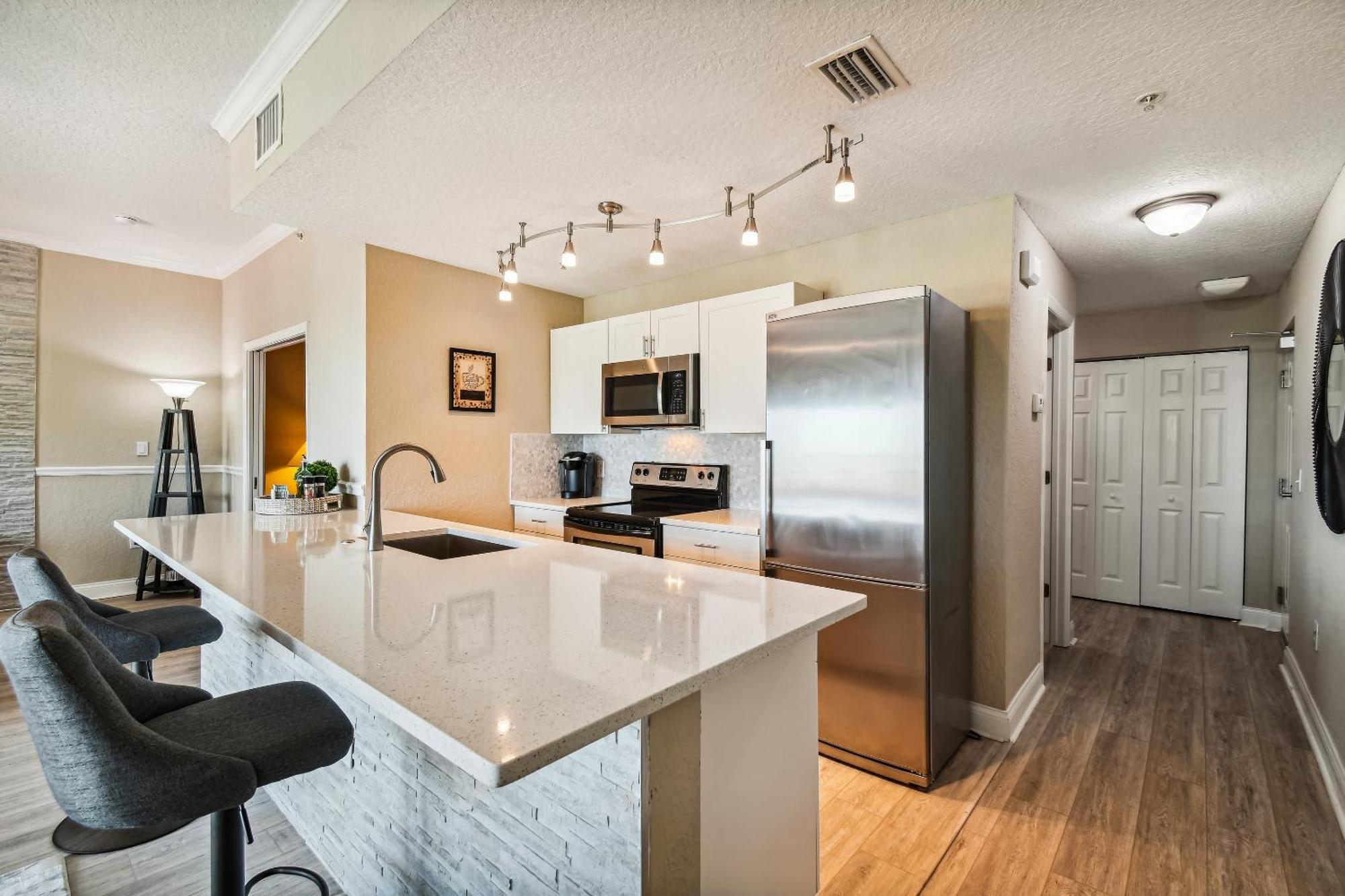Apartment Treasure Island Retreat *