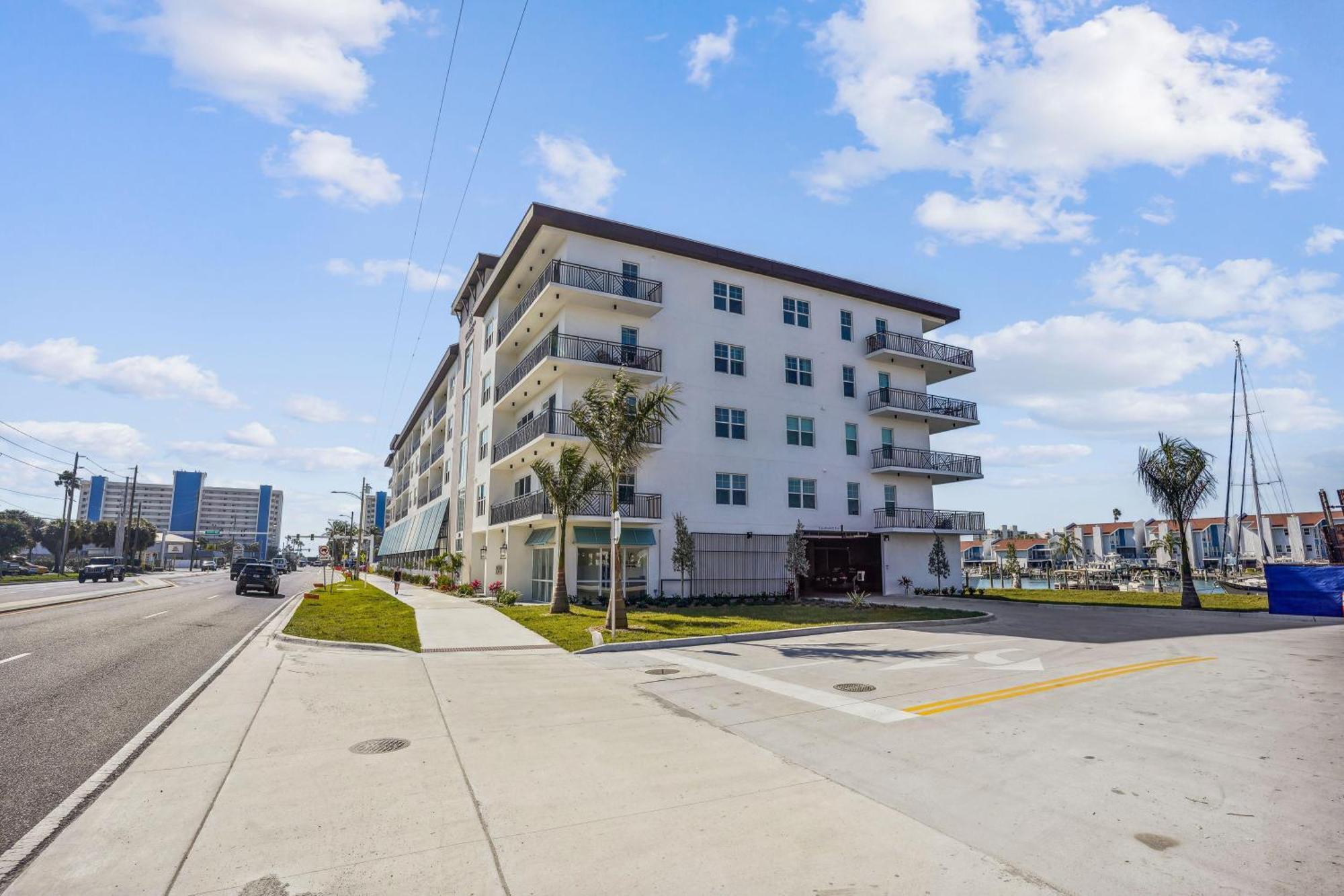 The Harbor 503 - Premier Holiday home