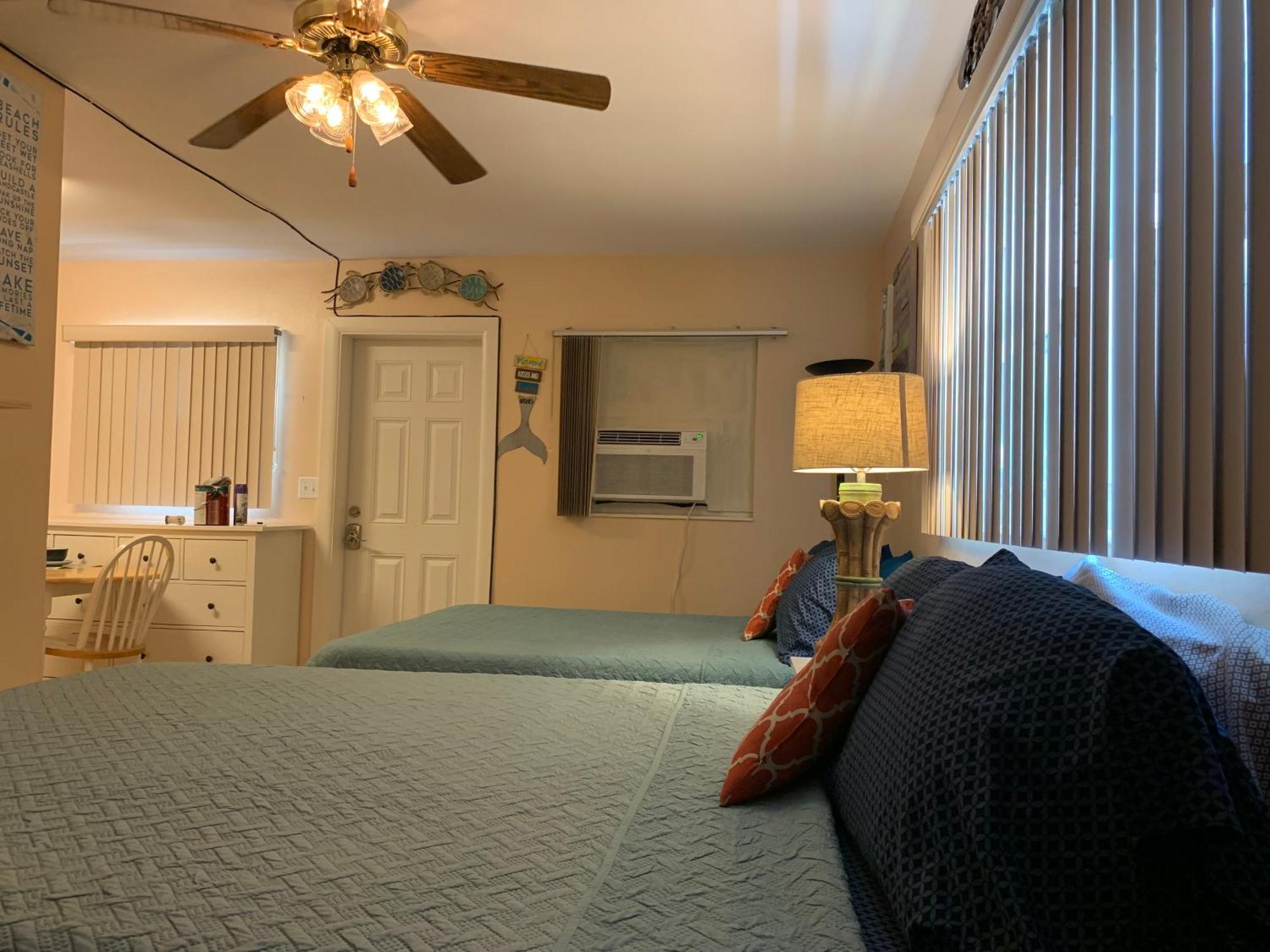 Michaels -beachside Apartment St. Pete Beach