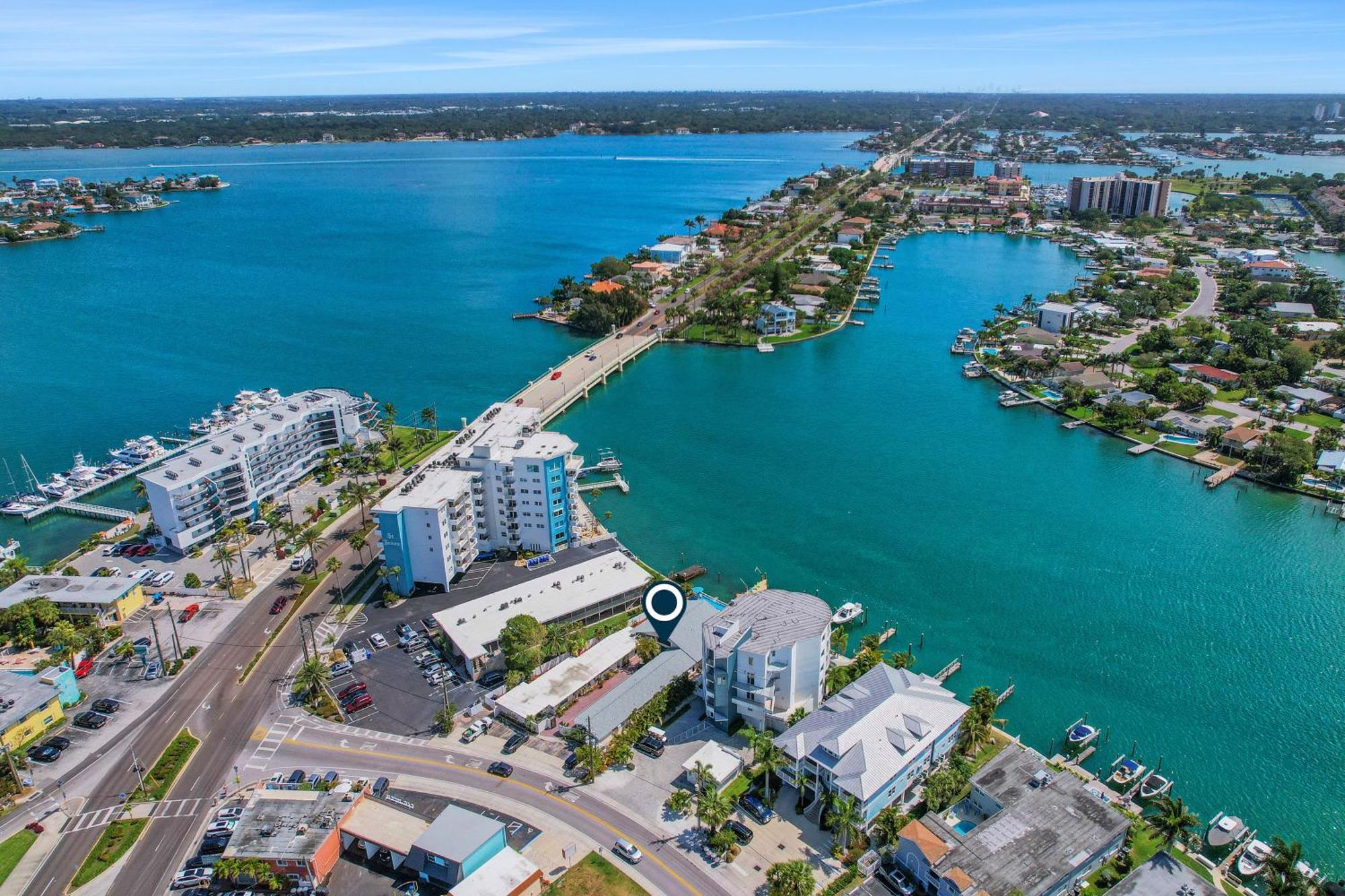 Apartment Dolphin Court #7 St. Pete Beach