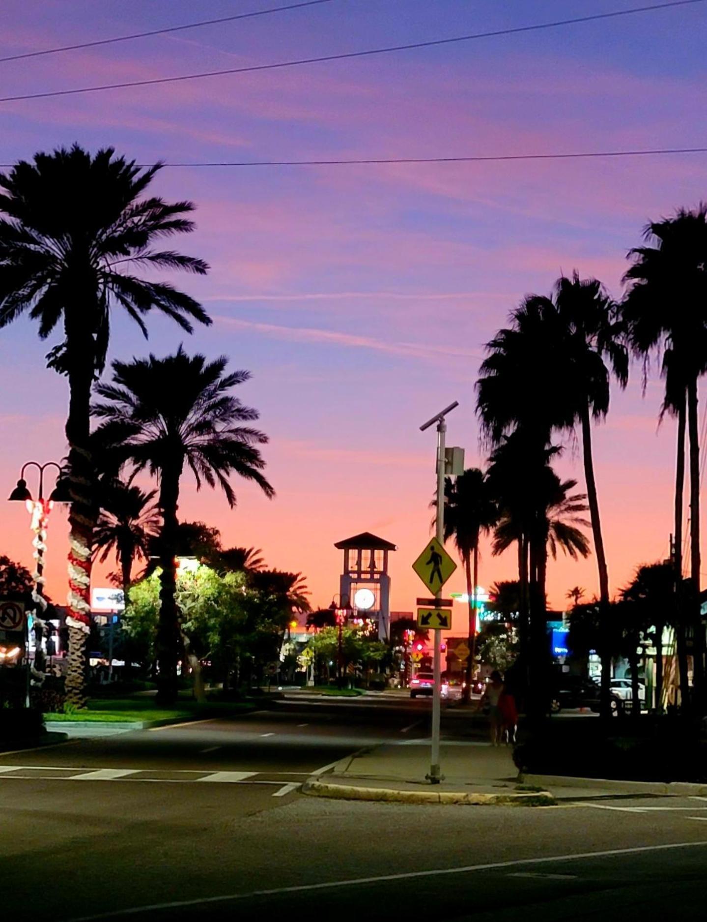 Searenity, Waterside In The Heart Of Treasure Island, Walk To *