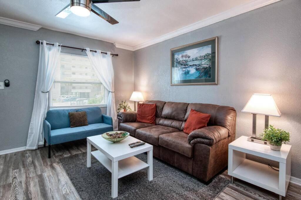 Apartment Sunset Of Madeira Beach! Pet Friendly Summer Getaway! Steps To Beach! - 10 *