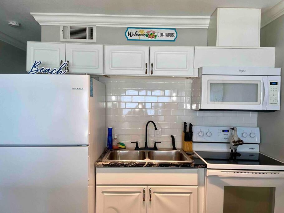 Harbor House At The 1b/1b Apartment *
