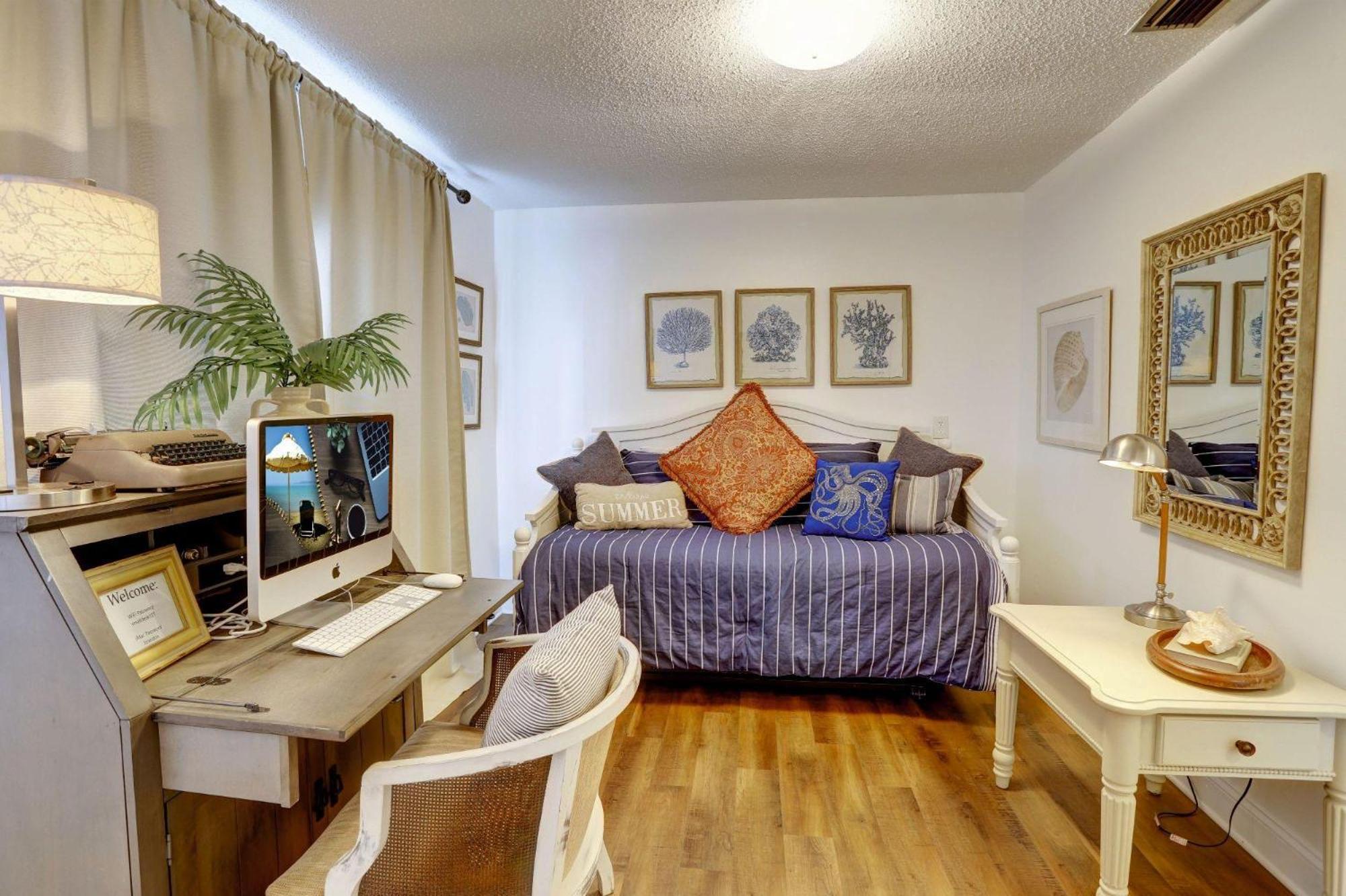 Blue Holiday home