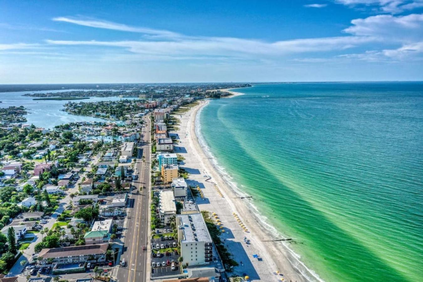 Sunset At Madeira Beach! Pet Friendly With Summer Breezes! - 6 Apartment *