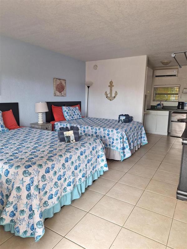 Blind Pass Motel 3*