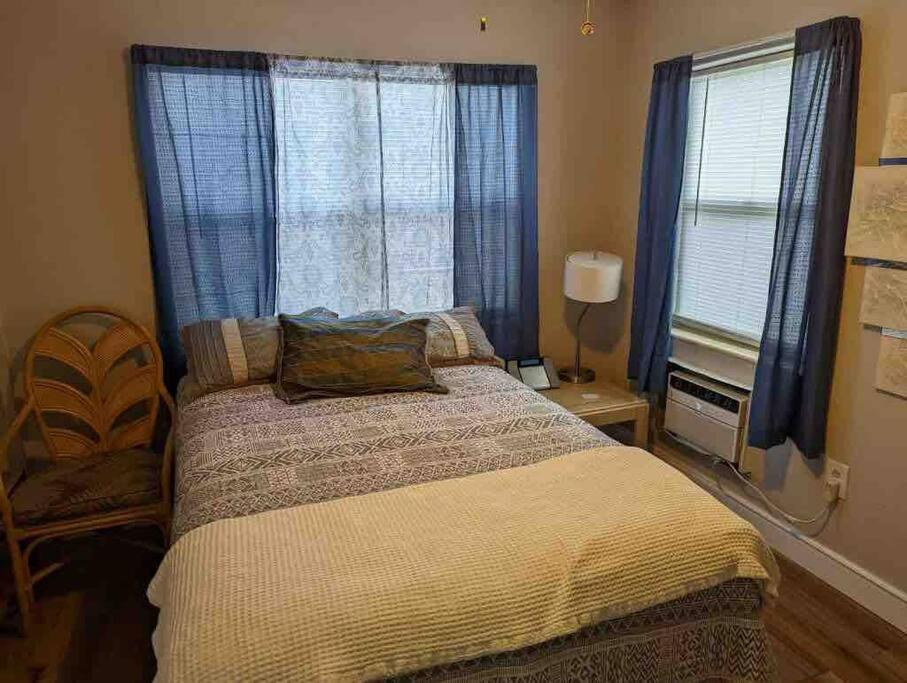 Private One-bedroom-directly Across From 1 St. Pete Beach